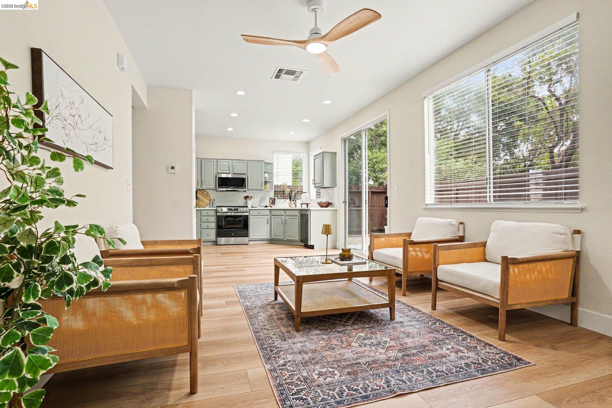 25570 Brookshire Dr, Castro Valley CA 94552 — photo 10