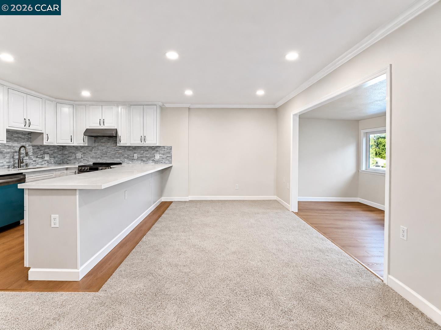 Photo #11: 41139263 Listing: Photo #11