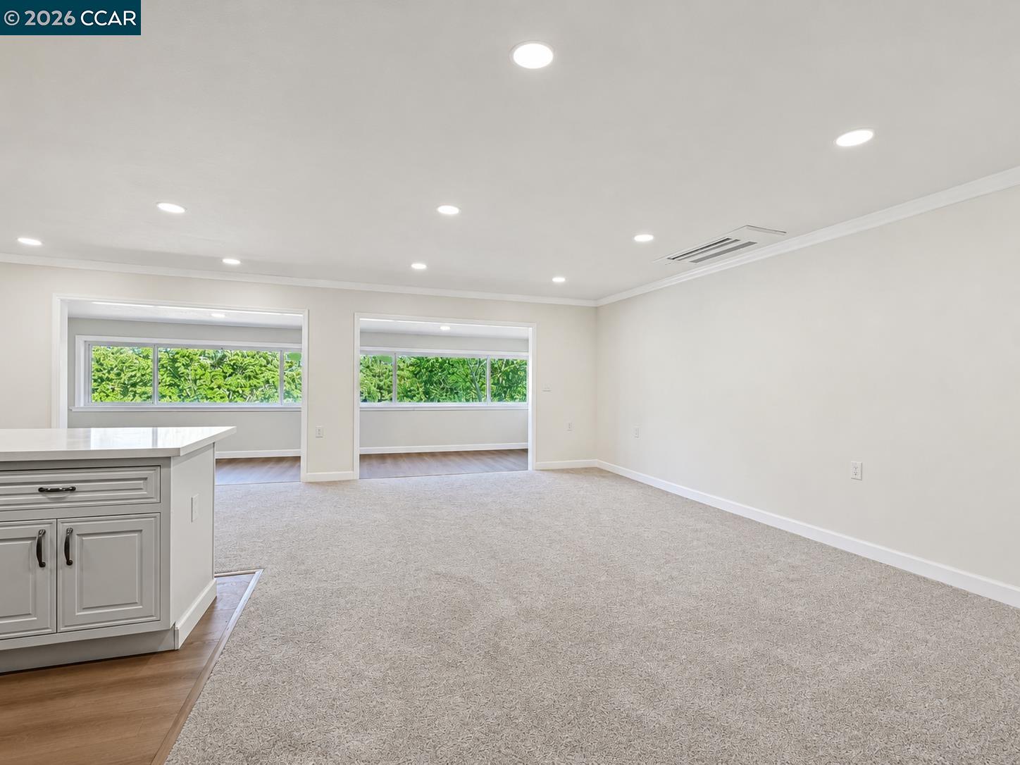 Photo #4: 41139263 Listing: Photo #4