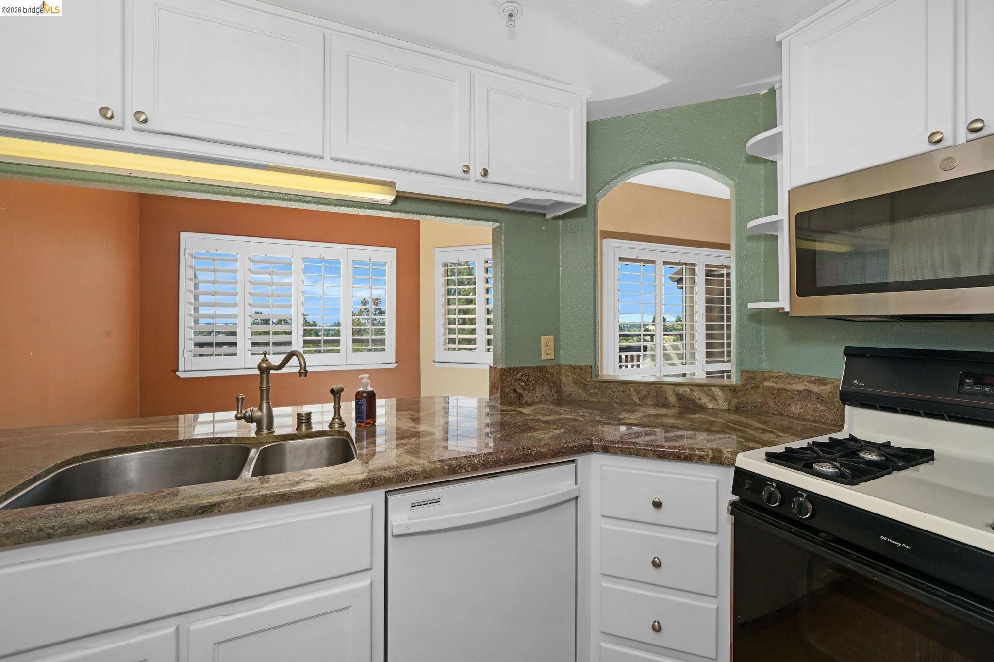 Photo #16: 41139268 Listing: Photo #16