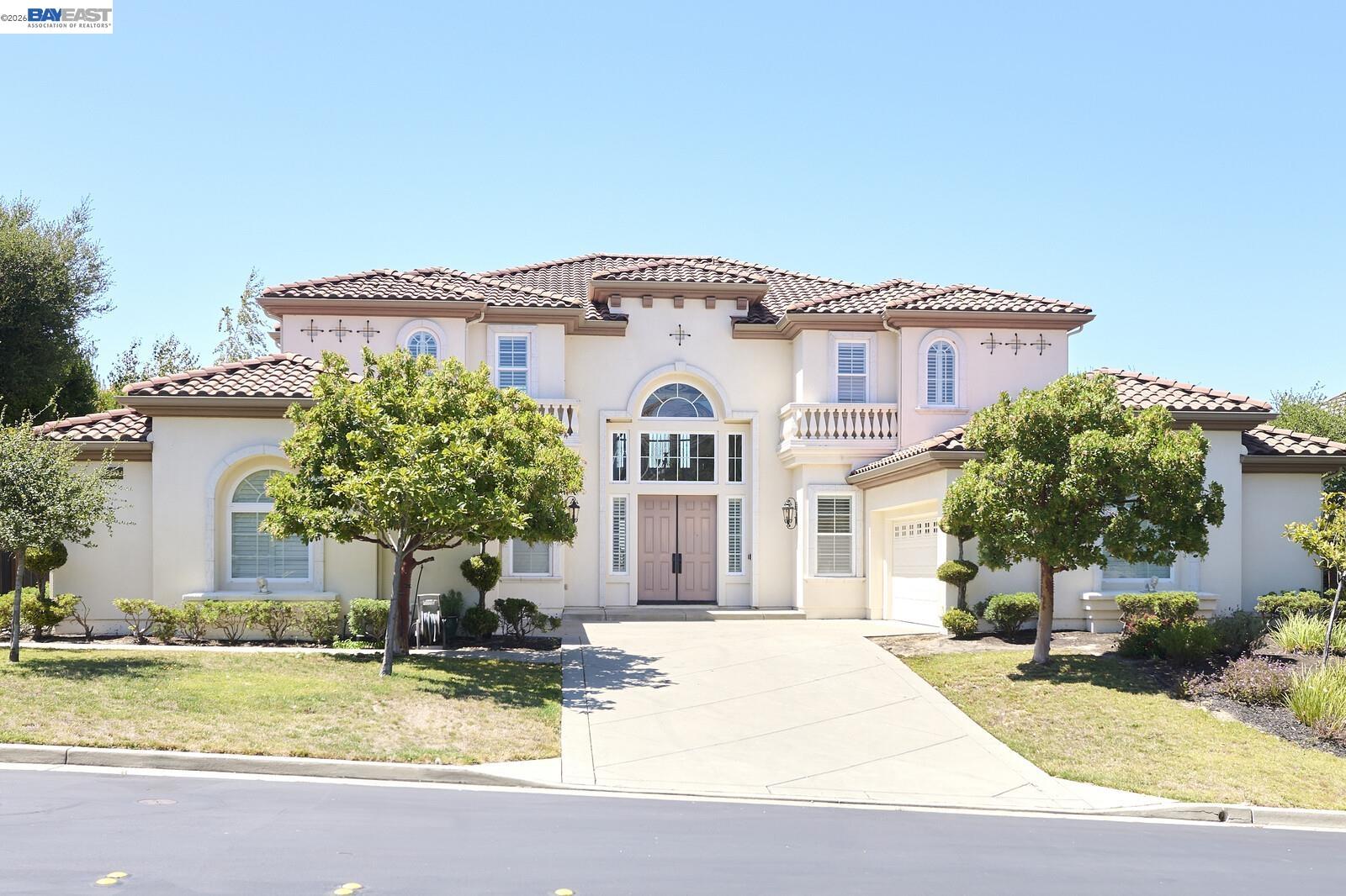 3272 Ashbourne Cir