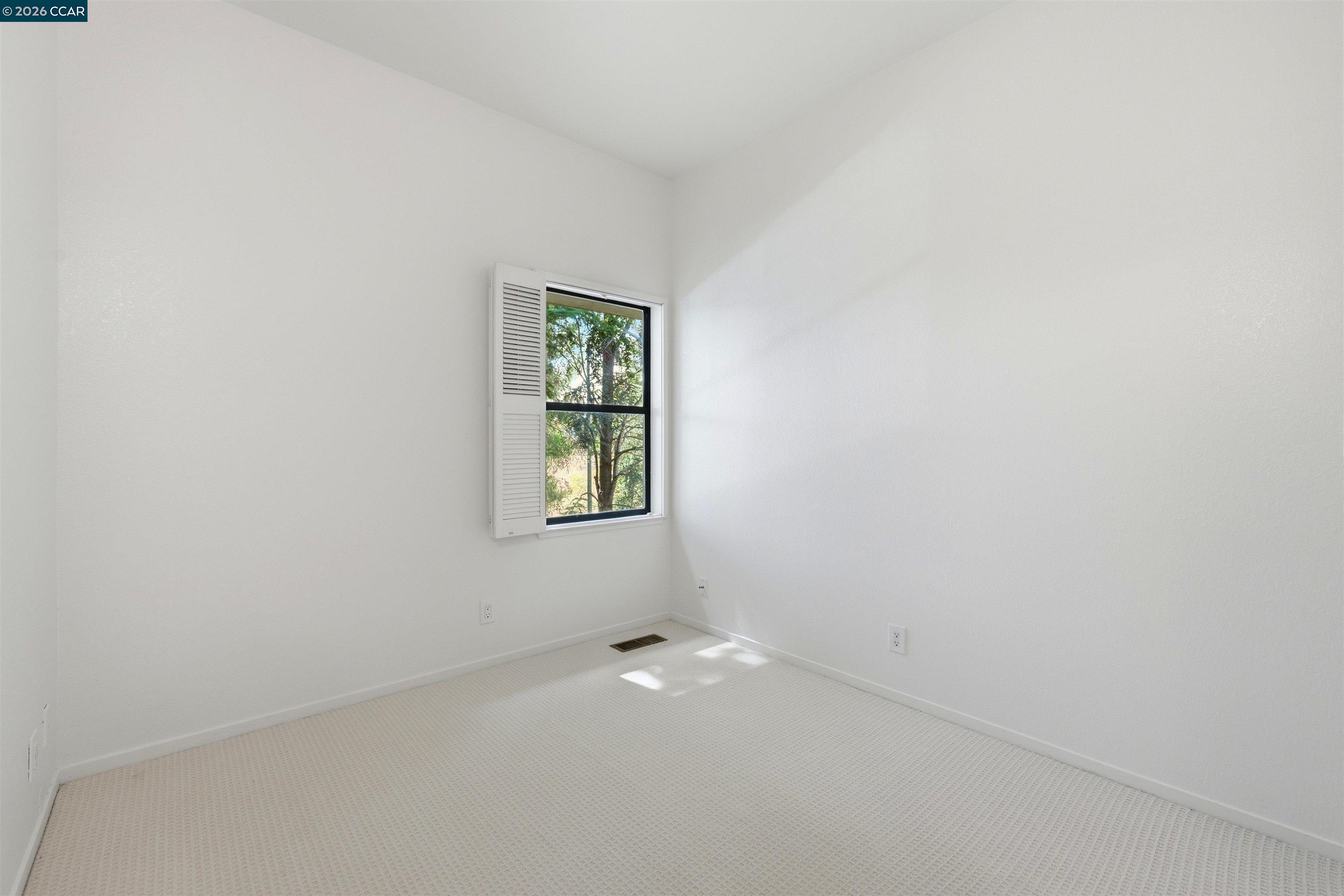 Photo #24: 41139281 Listing: Photo #24