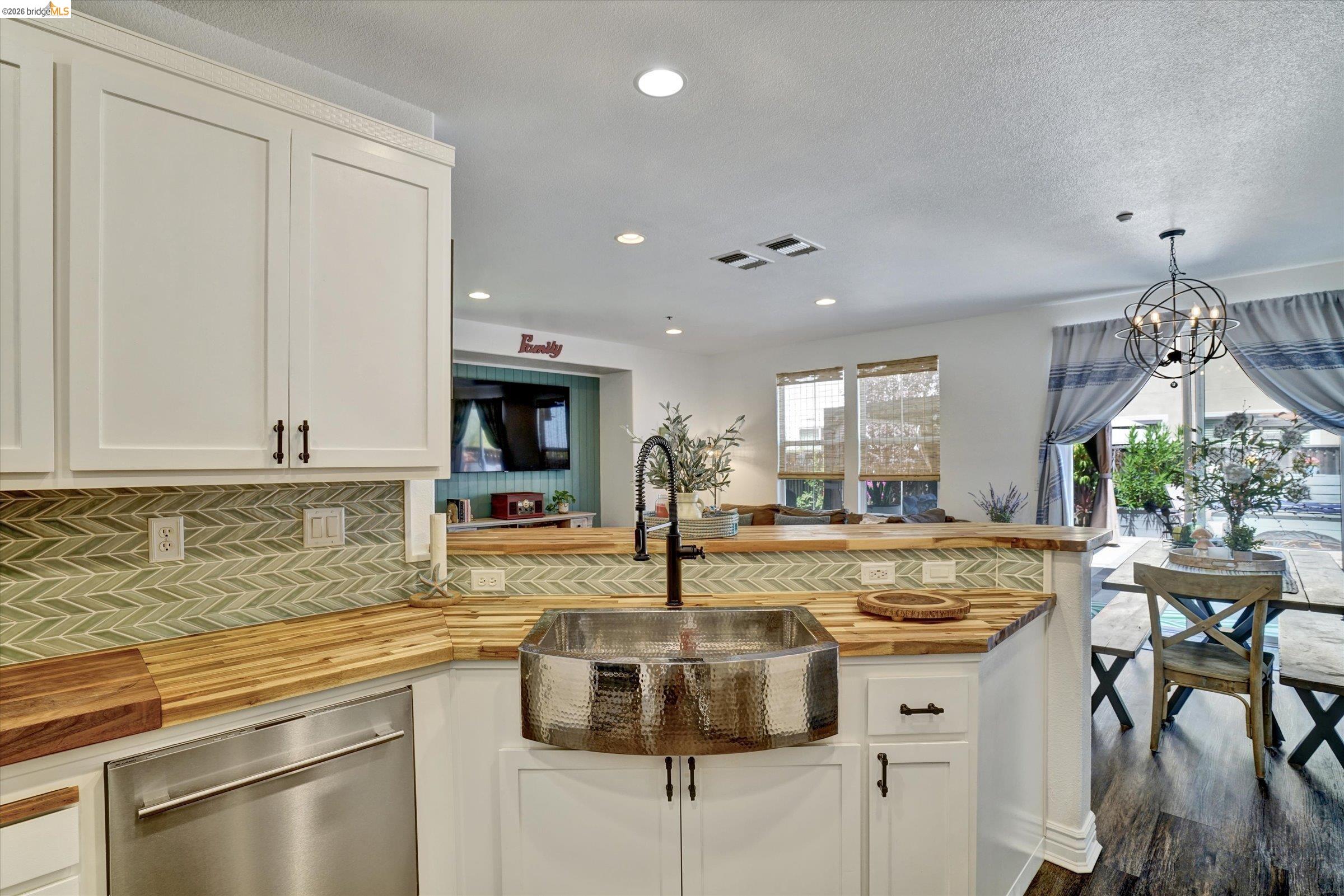 619 Falling Star Dr, Martinez CA 94553 — photo 10