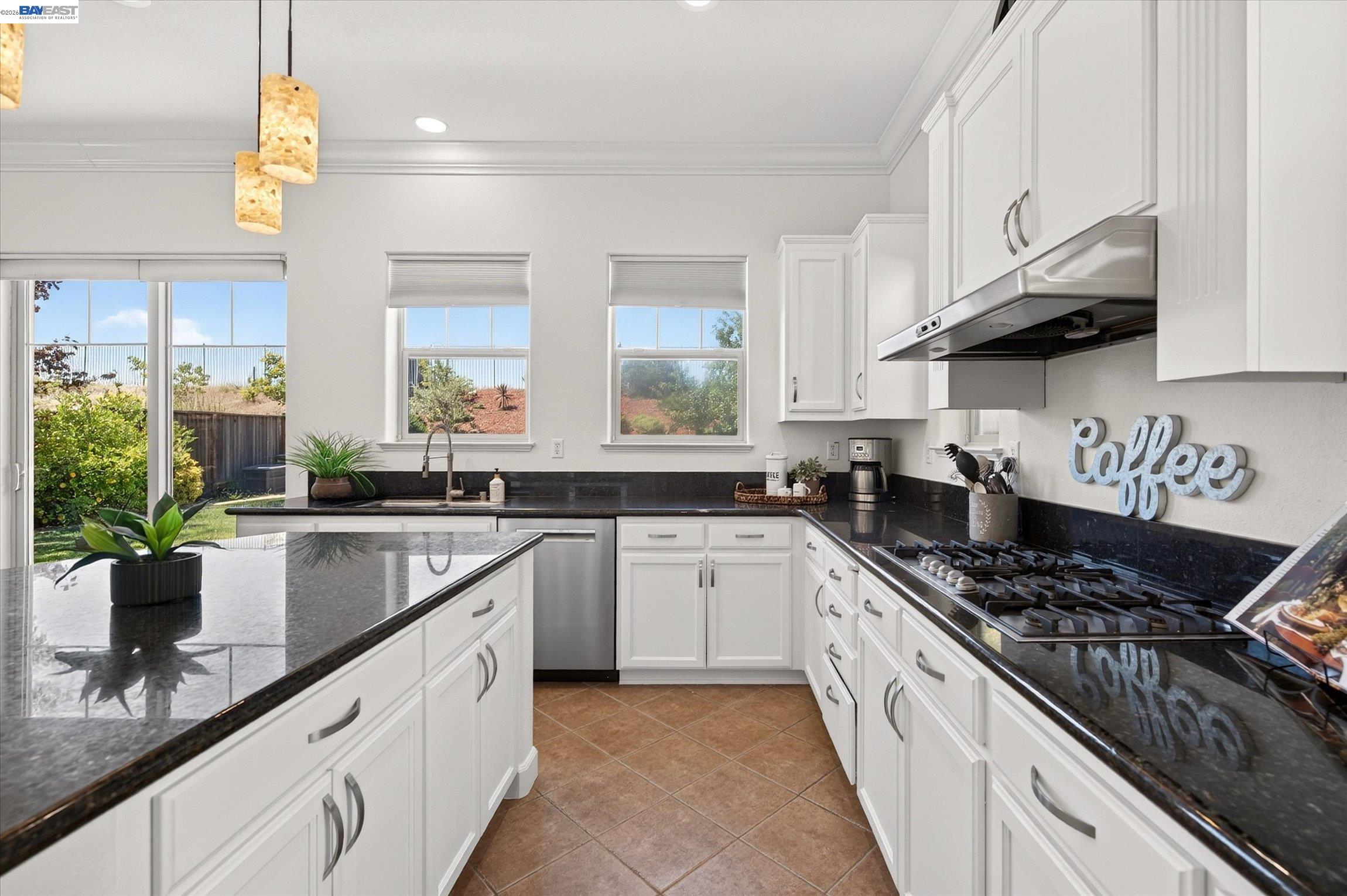 9850 Reimers Way, Dublin CA 94568 — photo 16