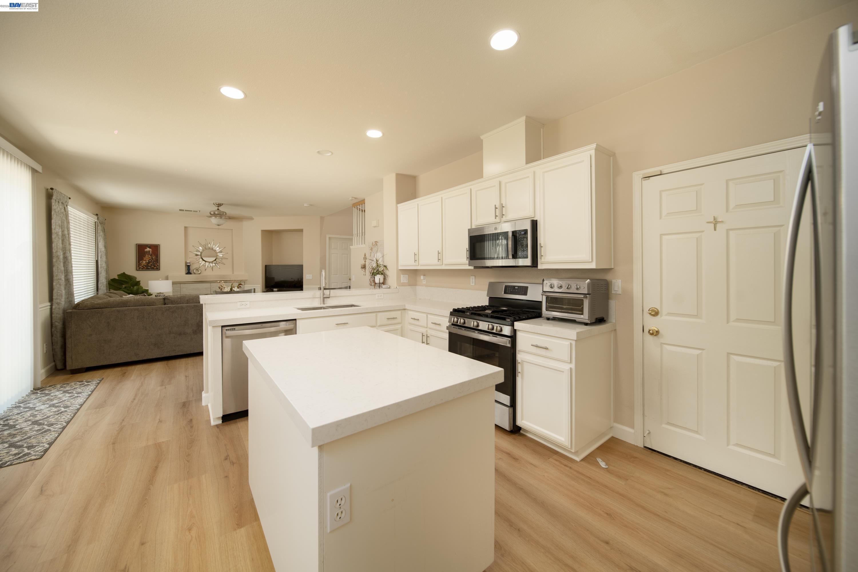 2710 Atherton Ct, Tracy CA 95304 — photo 9