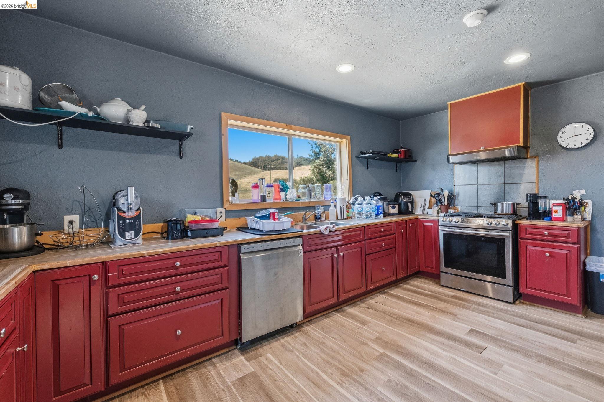 9898 Highway 49, Sonora CA 95370 — photo 2