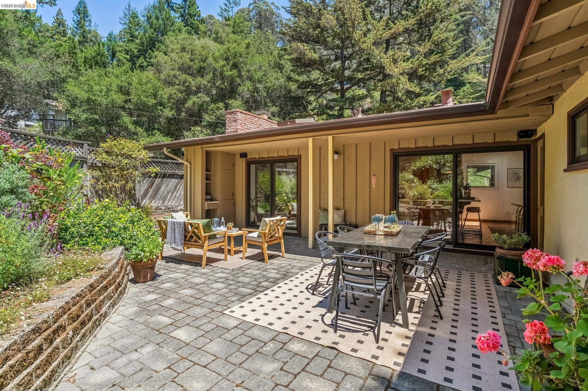 7200 Saroni Dr, Oakland CA 94611 — photo 58