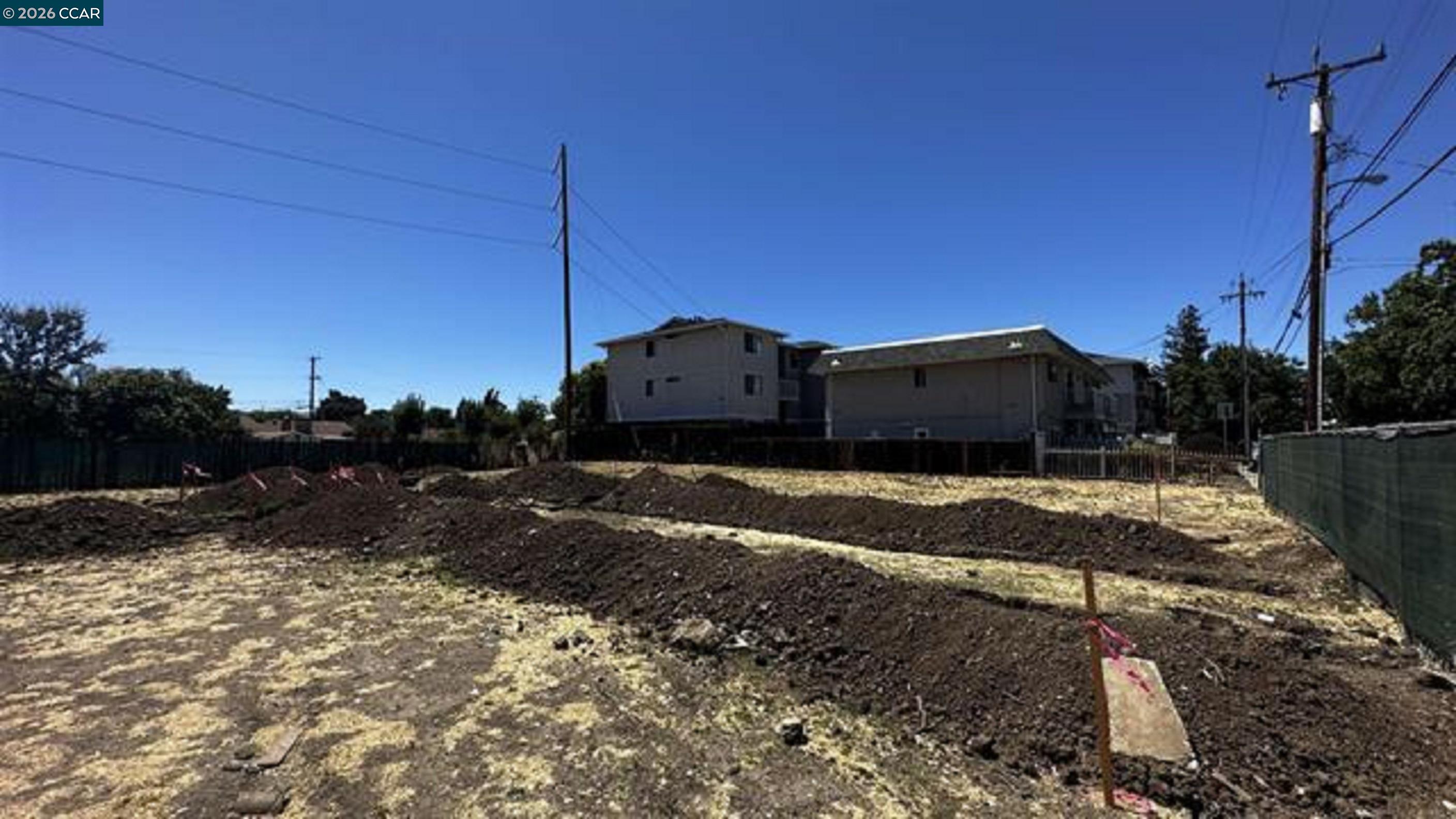 1561 Pine St, Concord CA 94520 — photo 11