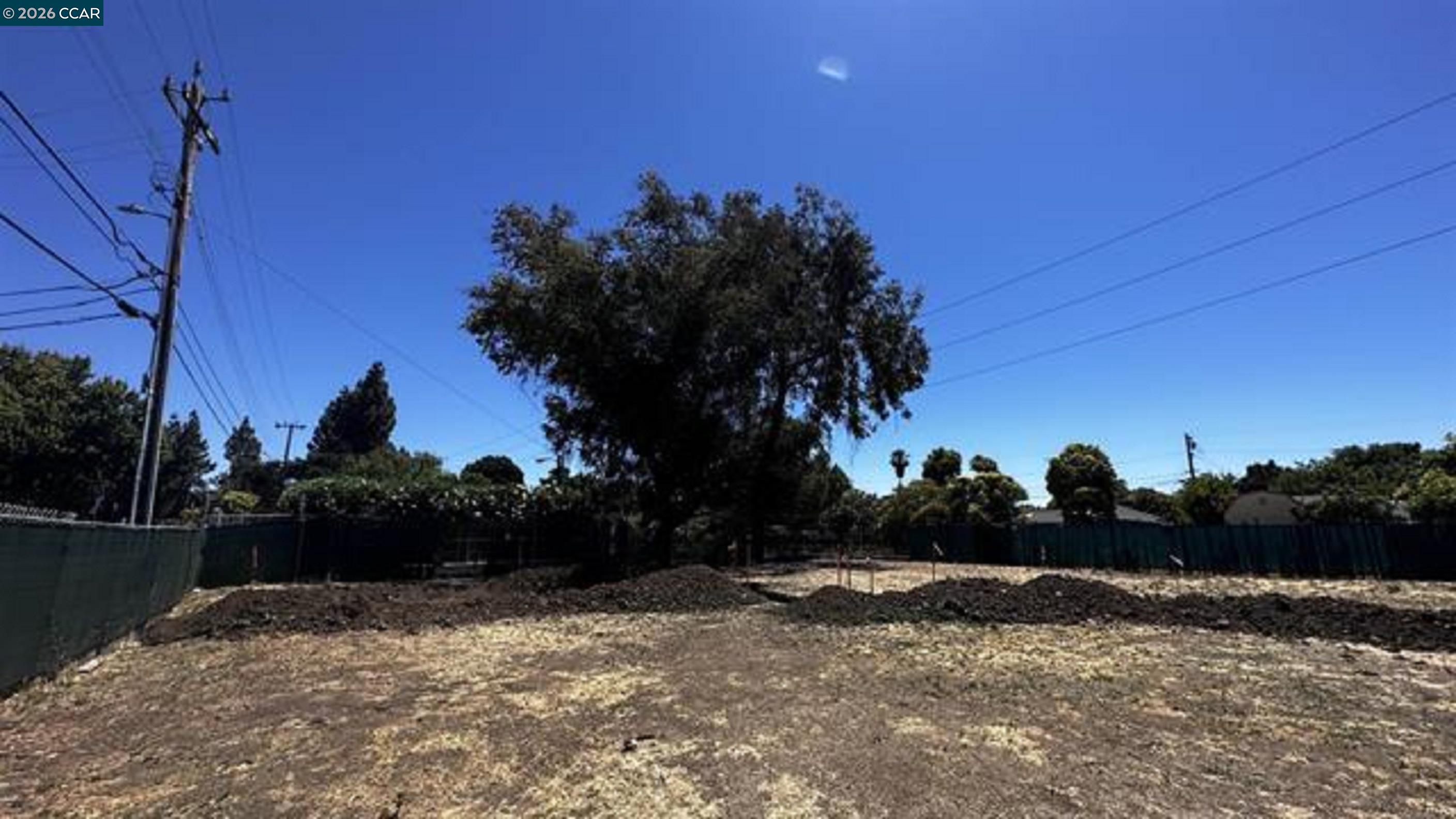 1561 Pine St, Concord CA 94520 — photo 12