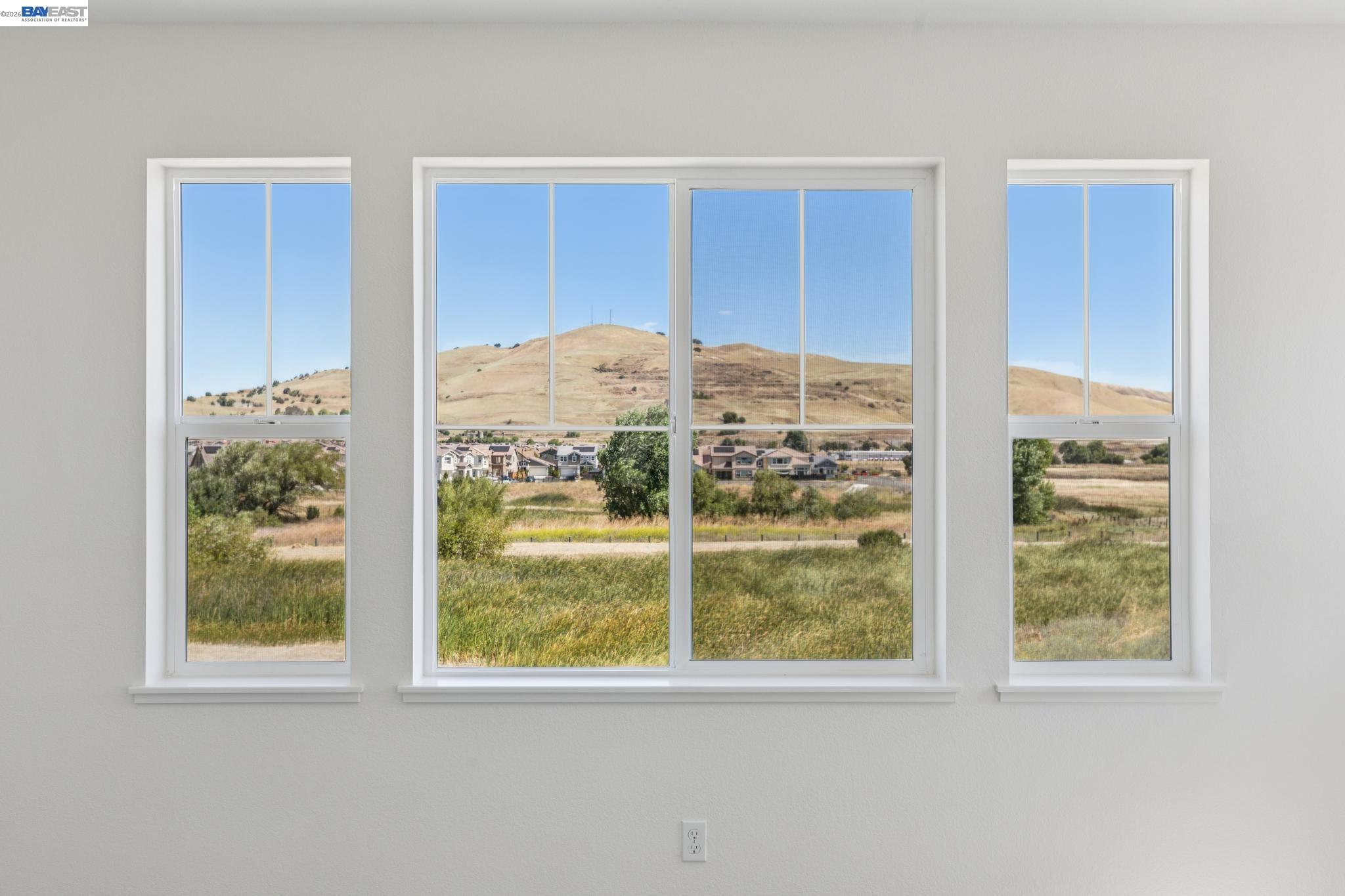 2404 Golden Way, Fairfield CA 94533 — photo 9