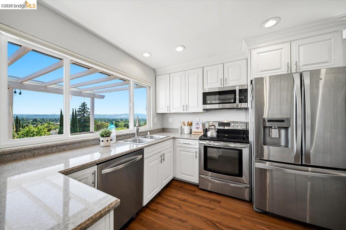 733 Daffodil Way, Concord CA 94518 — photo 19