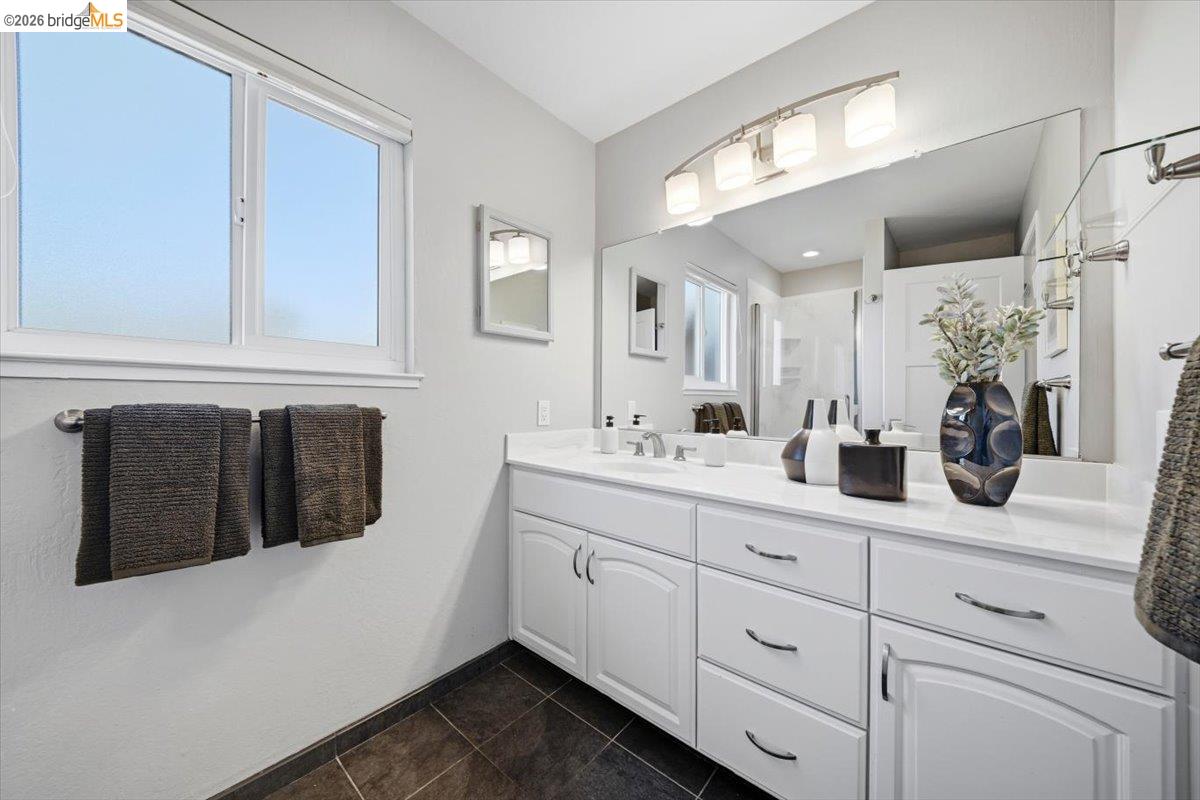 733 Daffodil Way, Concord CA 94518 — photo 30