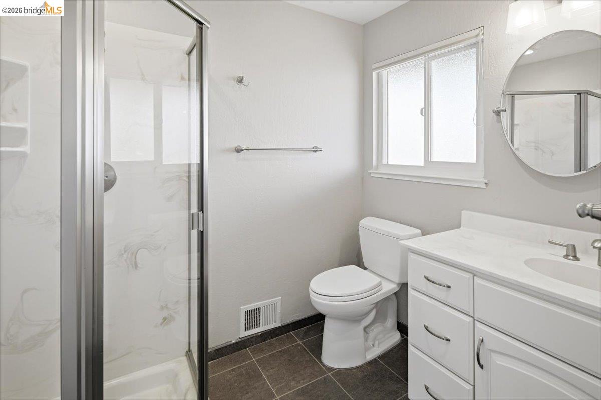 733 Daffodil Way, Concord CA 94518 — photo 31