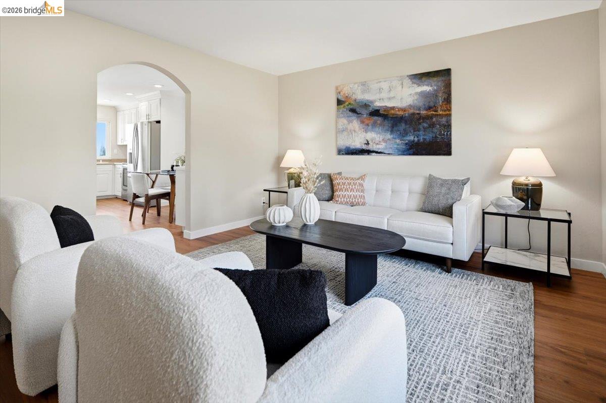 733 Daffodil Way, Concord CA 94518 — photo 9