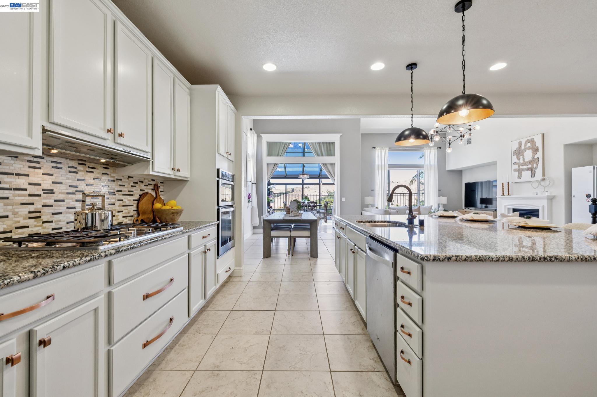 130 Benmore Dr, Hayward CA 94542 — photo 9