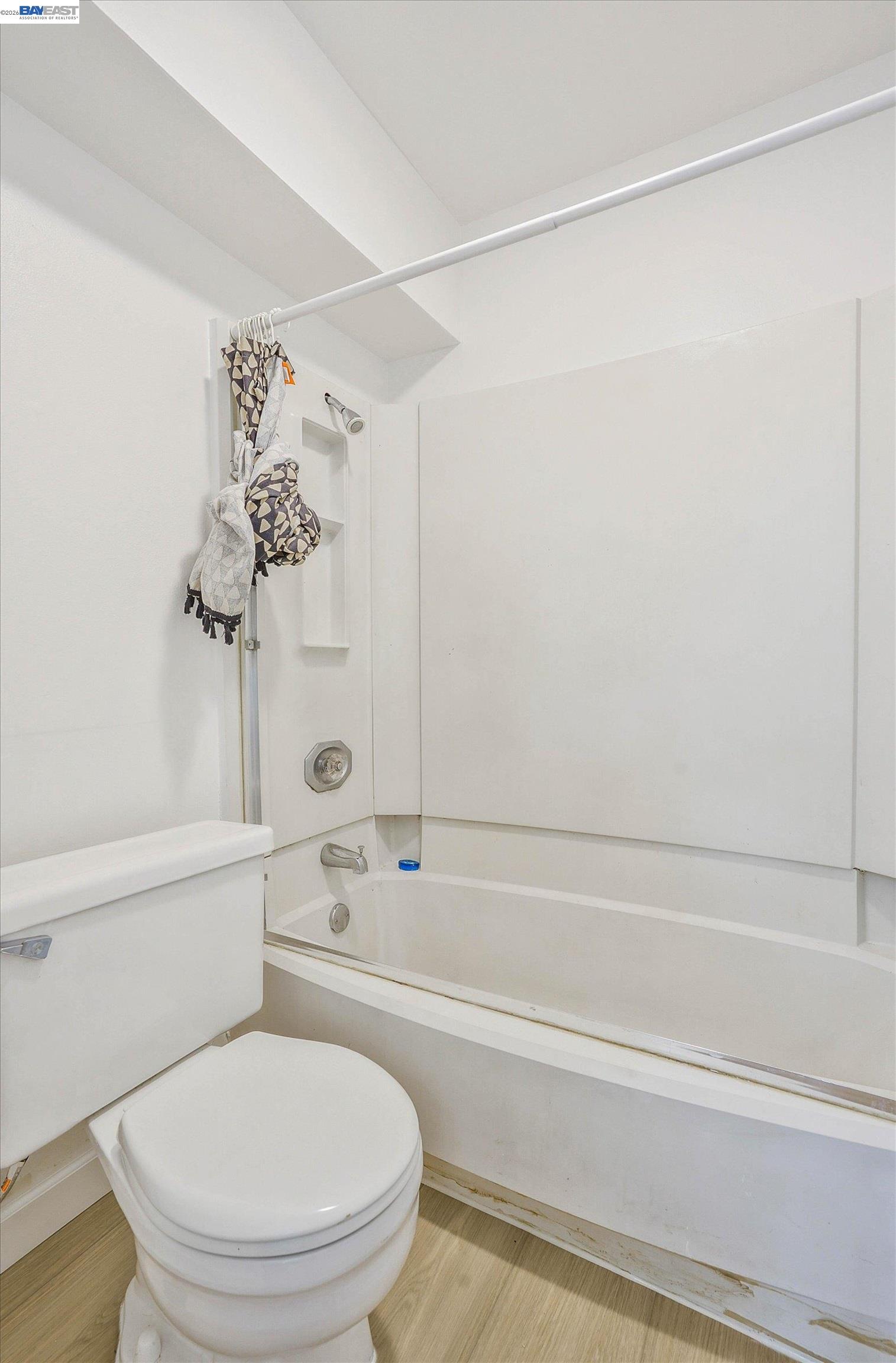 Photo #16: 41139363 Listing: Photo #16