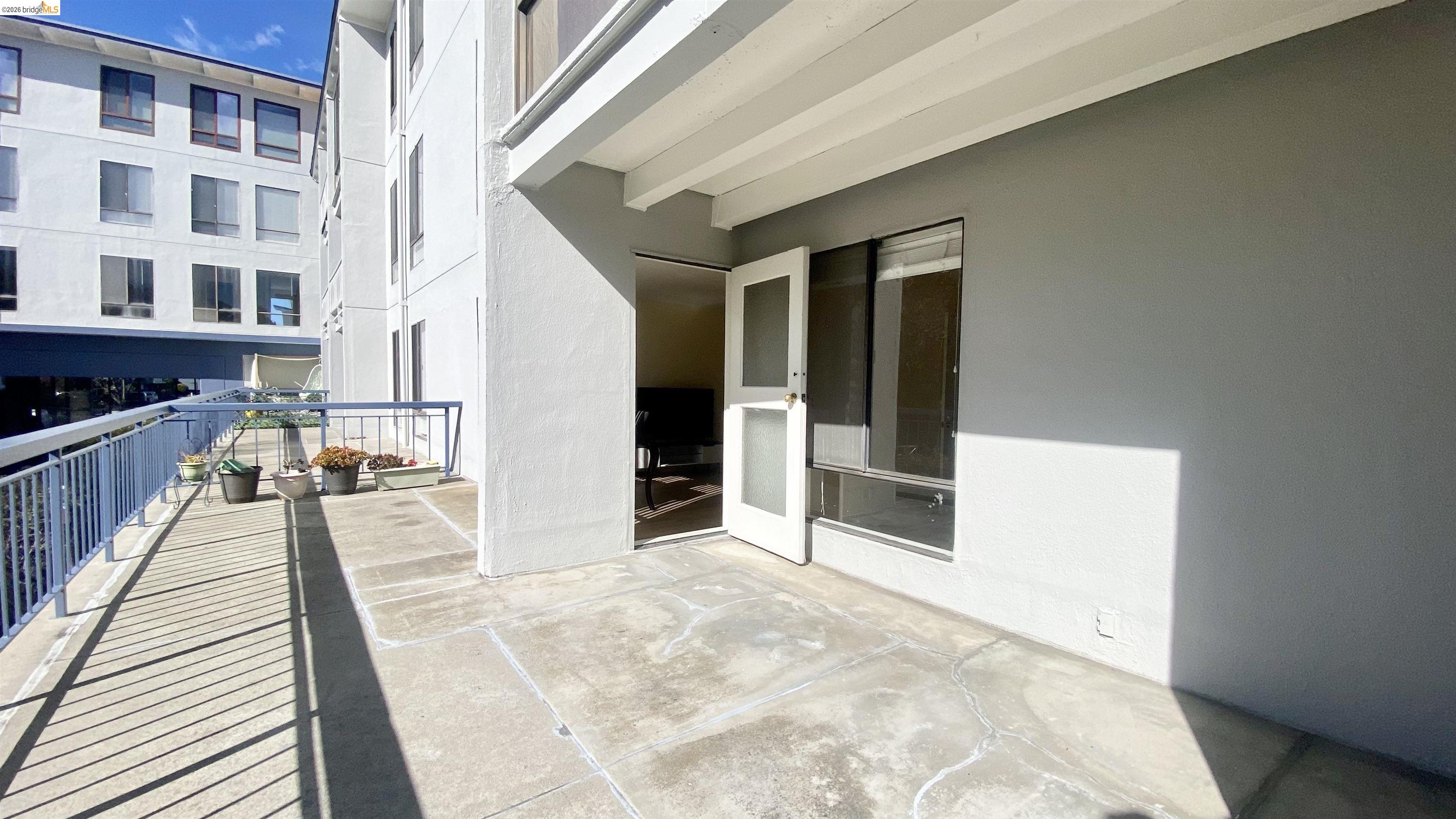 Photo #2: 41139366 Listing: Photo #2