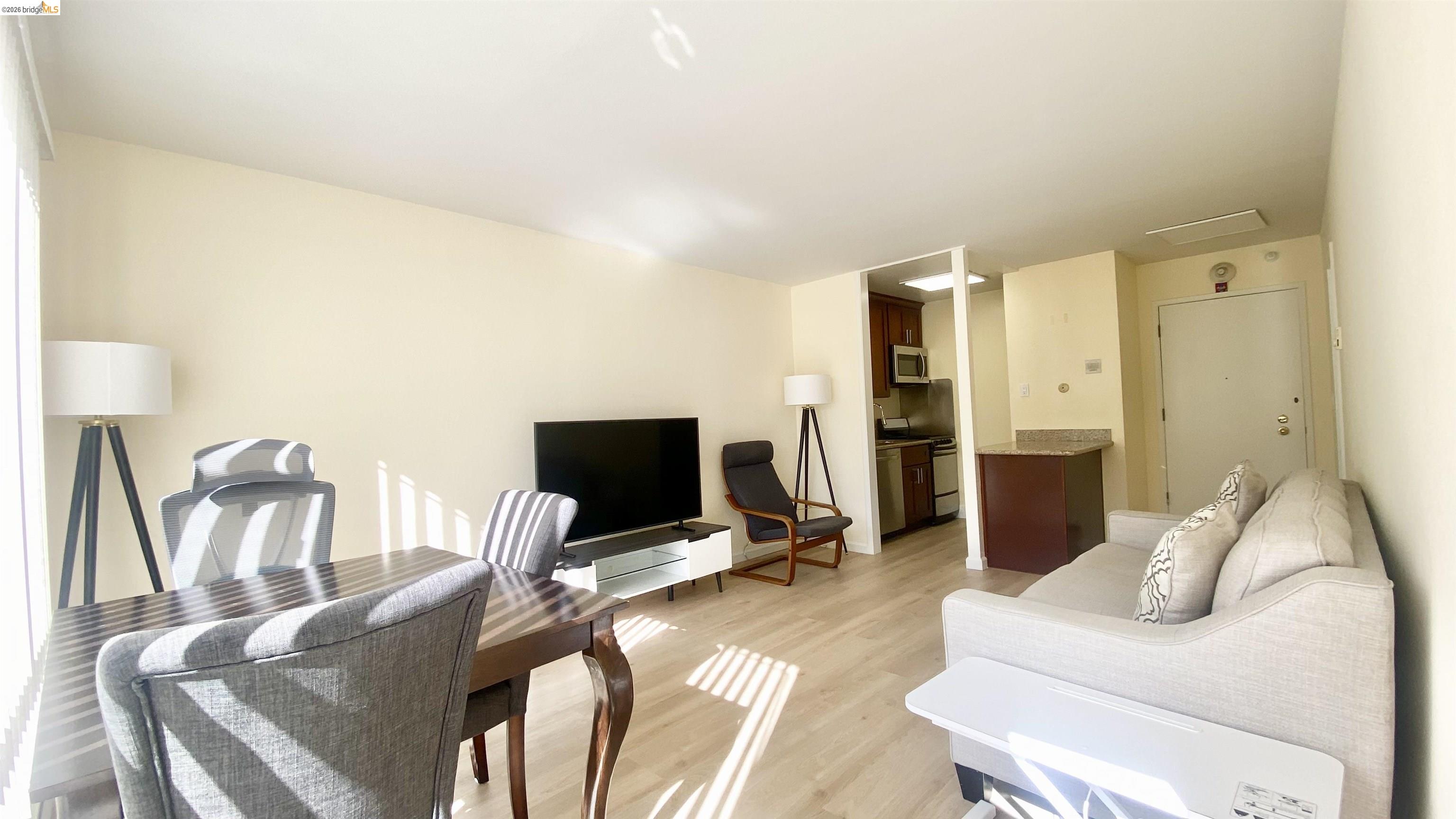 Photo #5: 41139366 Listing: Photo #5