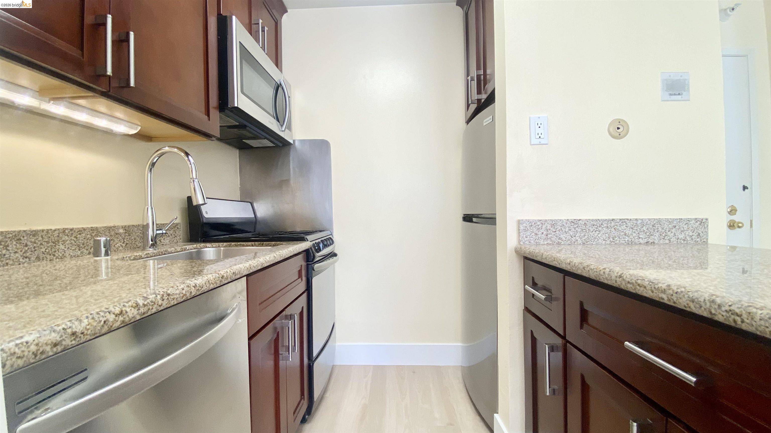 Photo #6: 41139366 Listing: Photo #6
