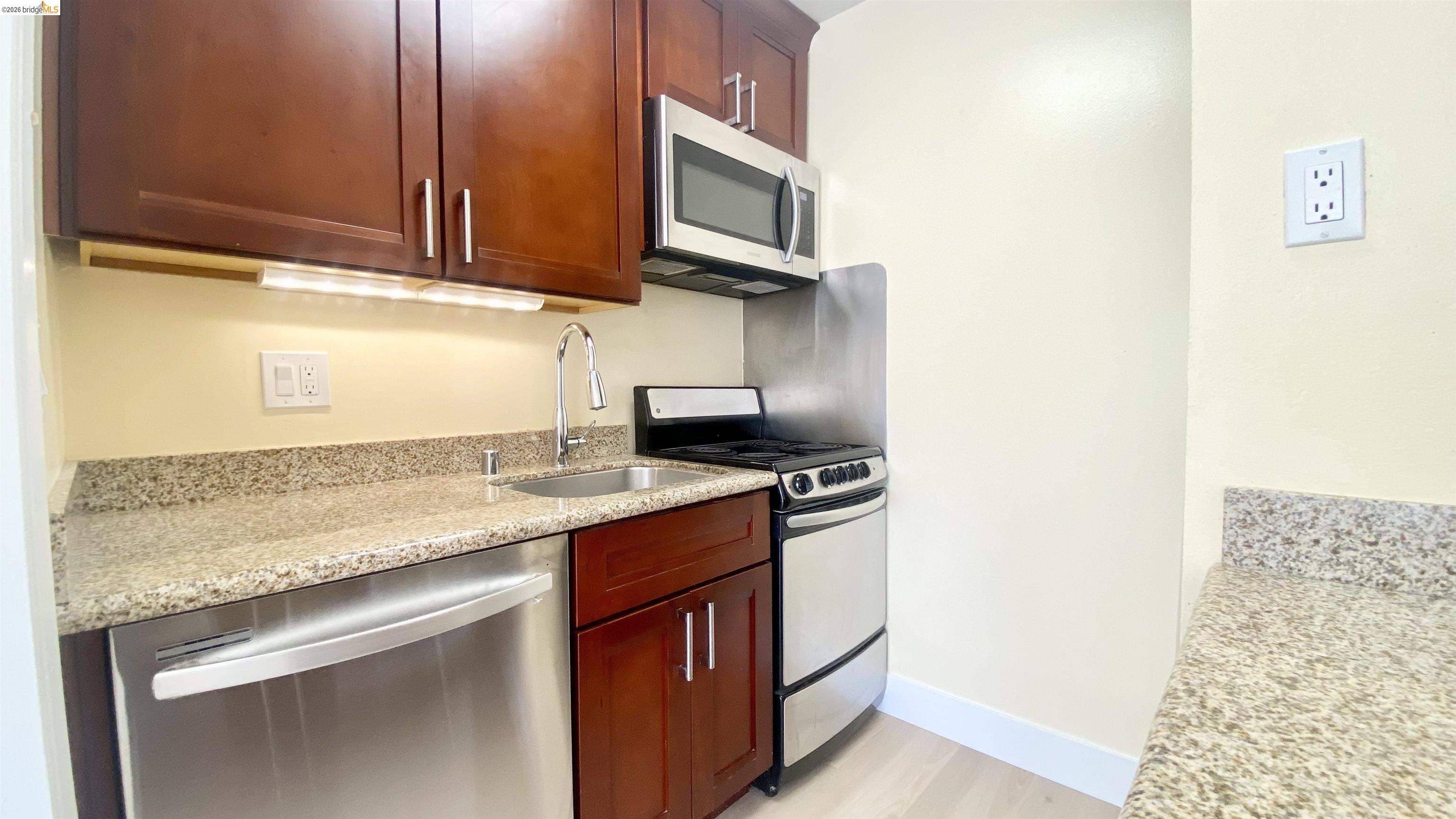 Photo #7: 41139366 Listing: Photo #7