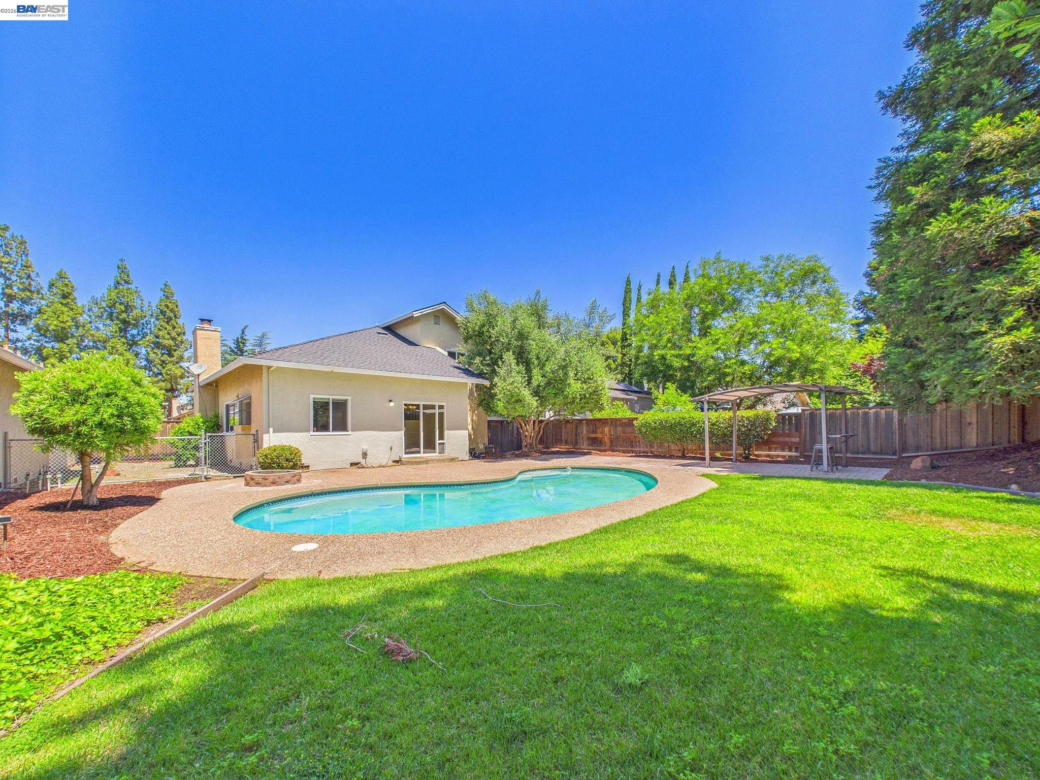 1546 Ohara Ct, Clayton, CA 94517 photo 3