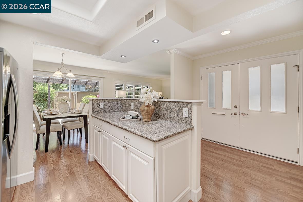 Photo #5: 41139380 Listing: Photo #5