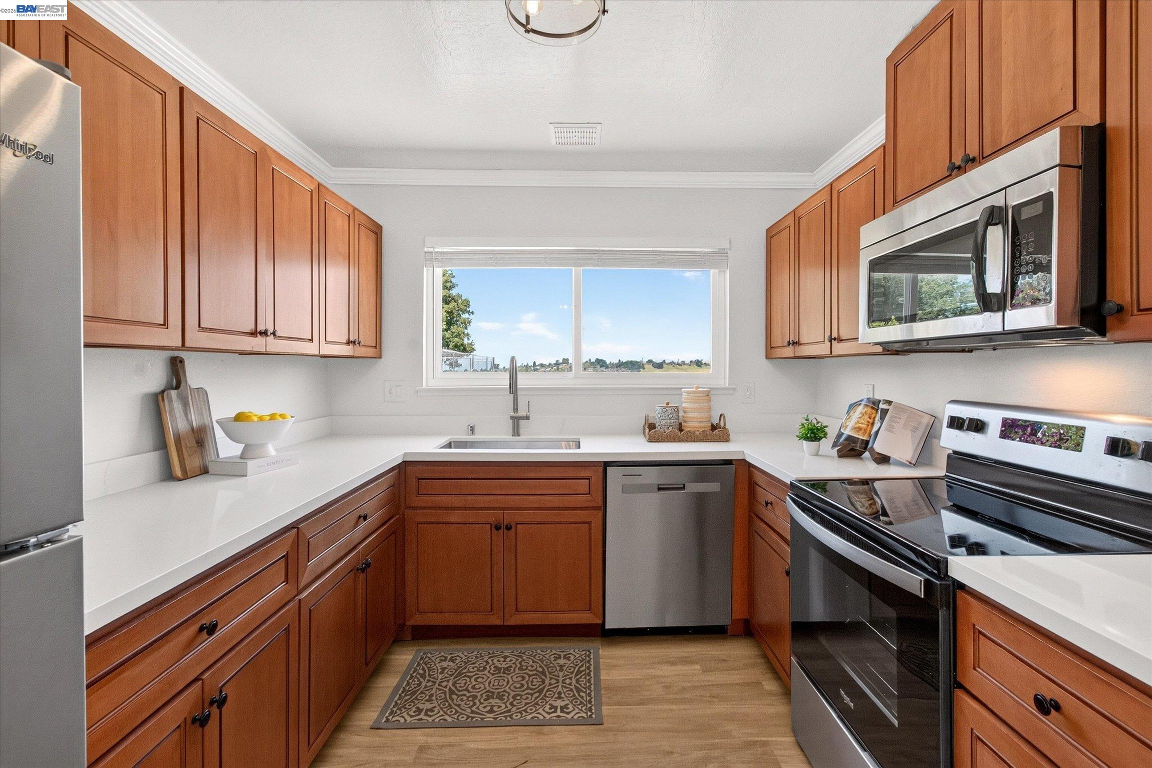 295 Iris Rd, Hercules CA 94547 — photo 14