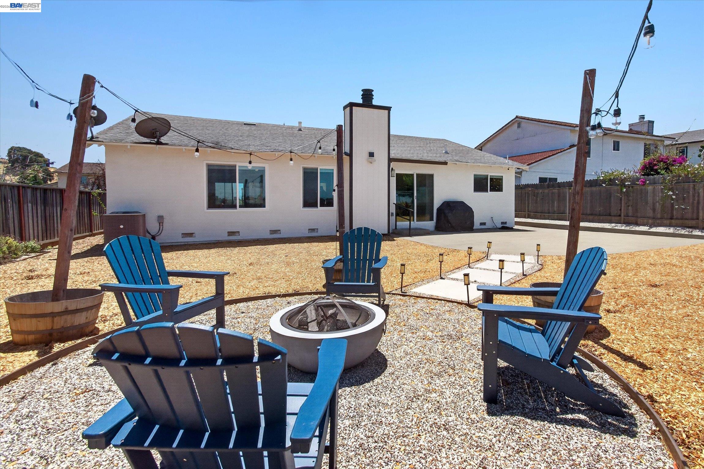 295 Iris Rd, Hercules CA 94547 — photo 26