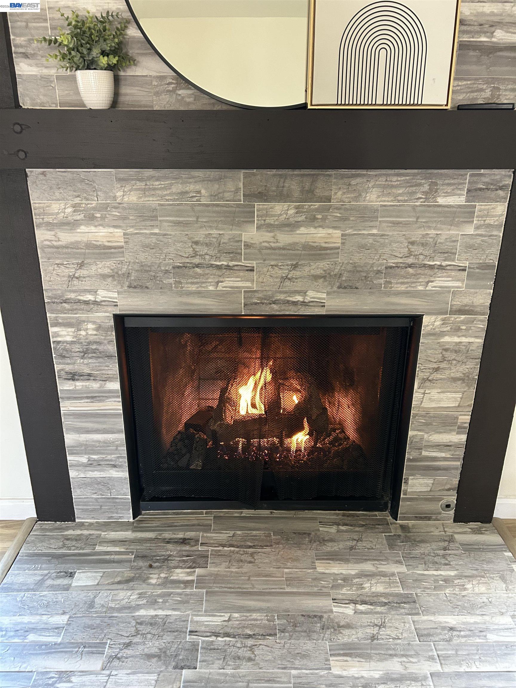 295 Iris Rd, Hercules CA 94547 — photo 9