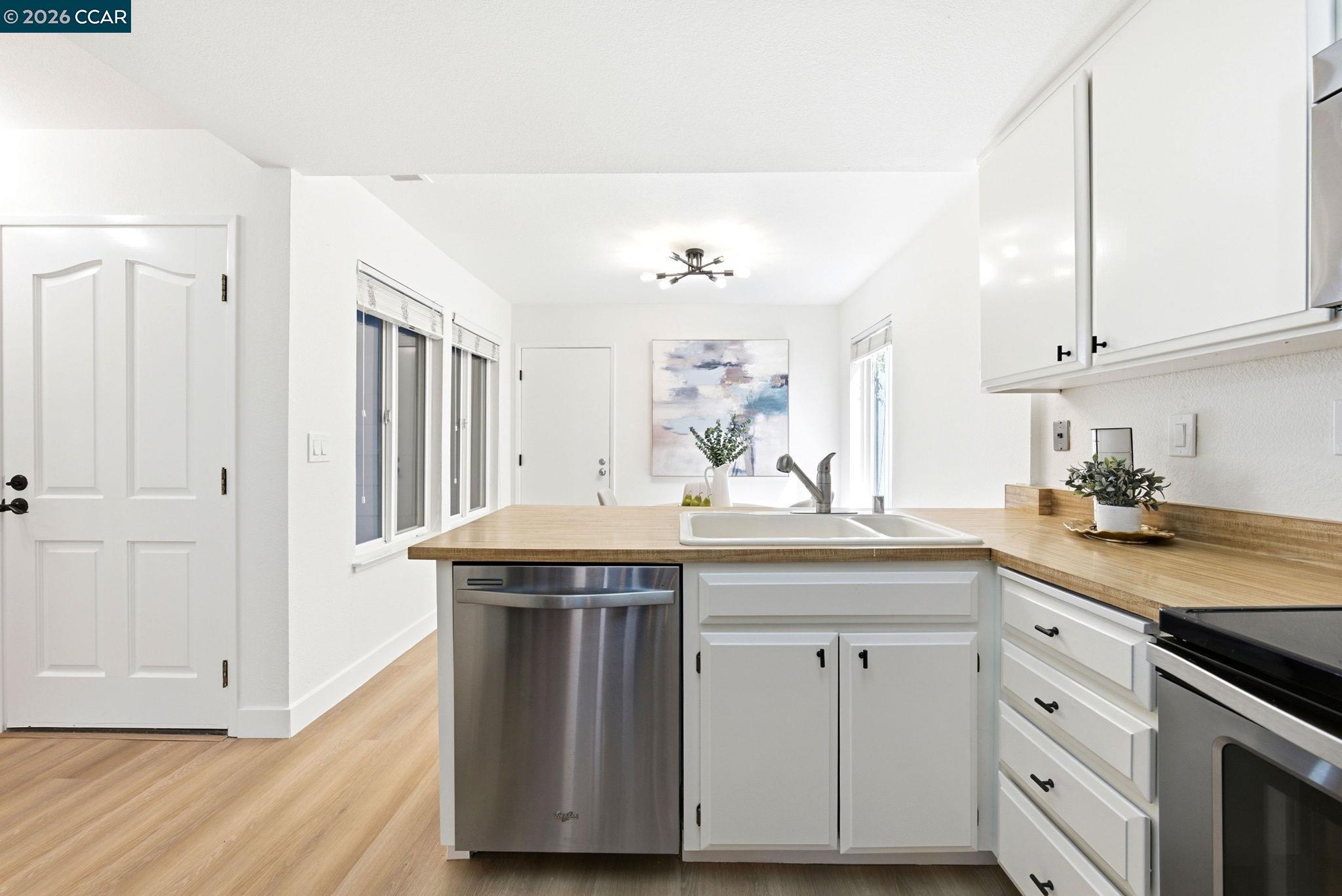 Photo #16: 41139396 Listing: Photo #16