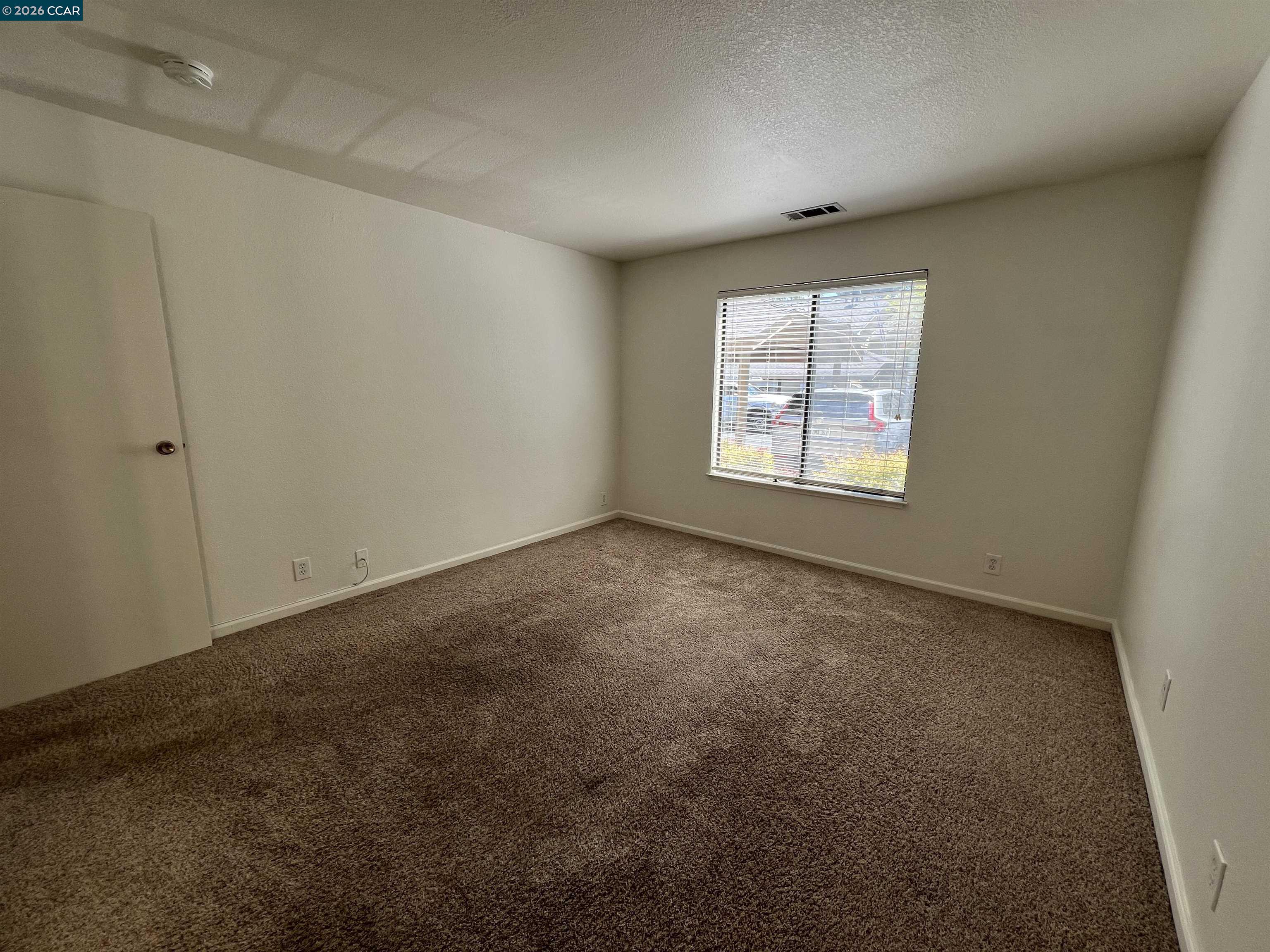 Photo #15: 41139402 Listing: Photo #15