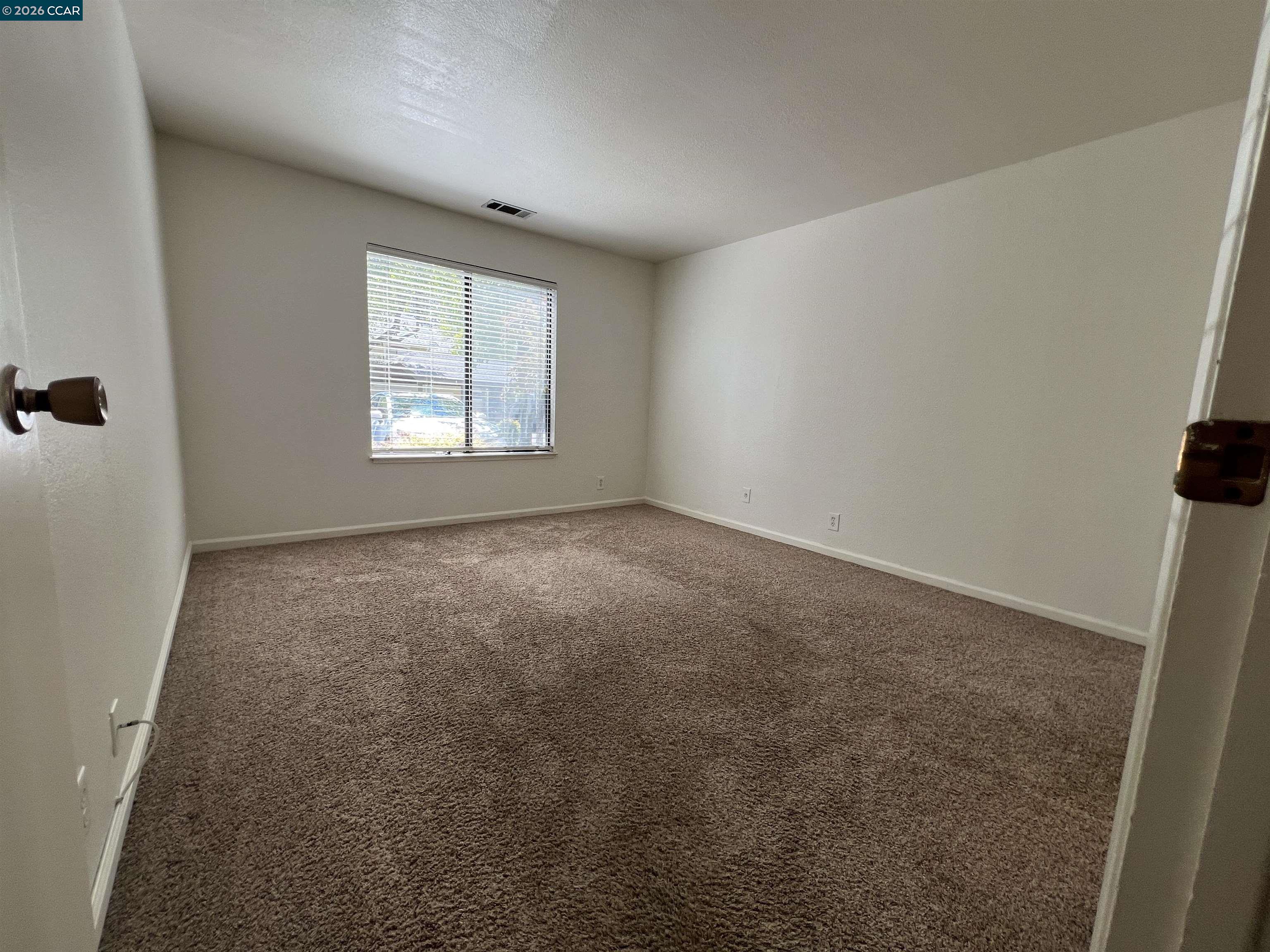 Photo #16: 41139402 Listing: Photo #16