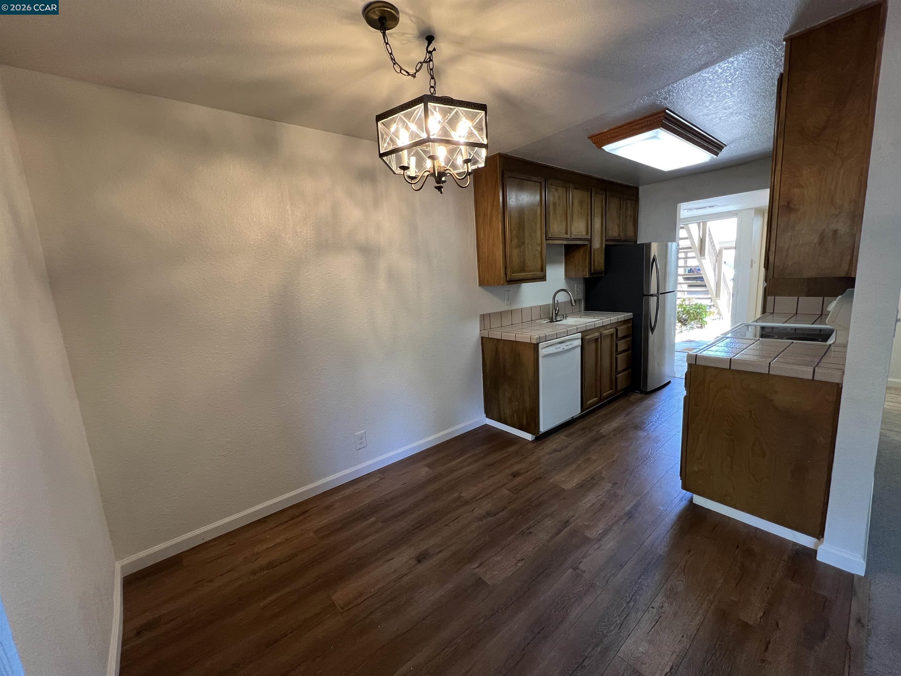Photo #6: 41139402 Listing: Photo #6