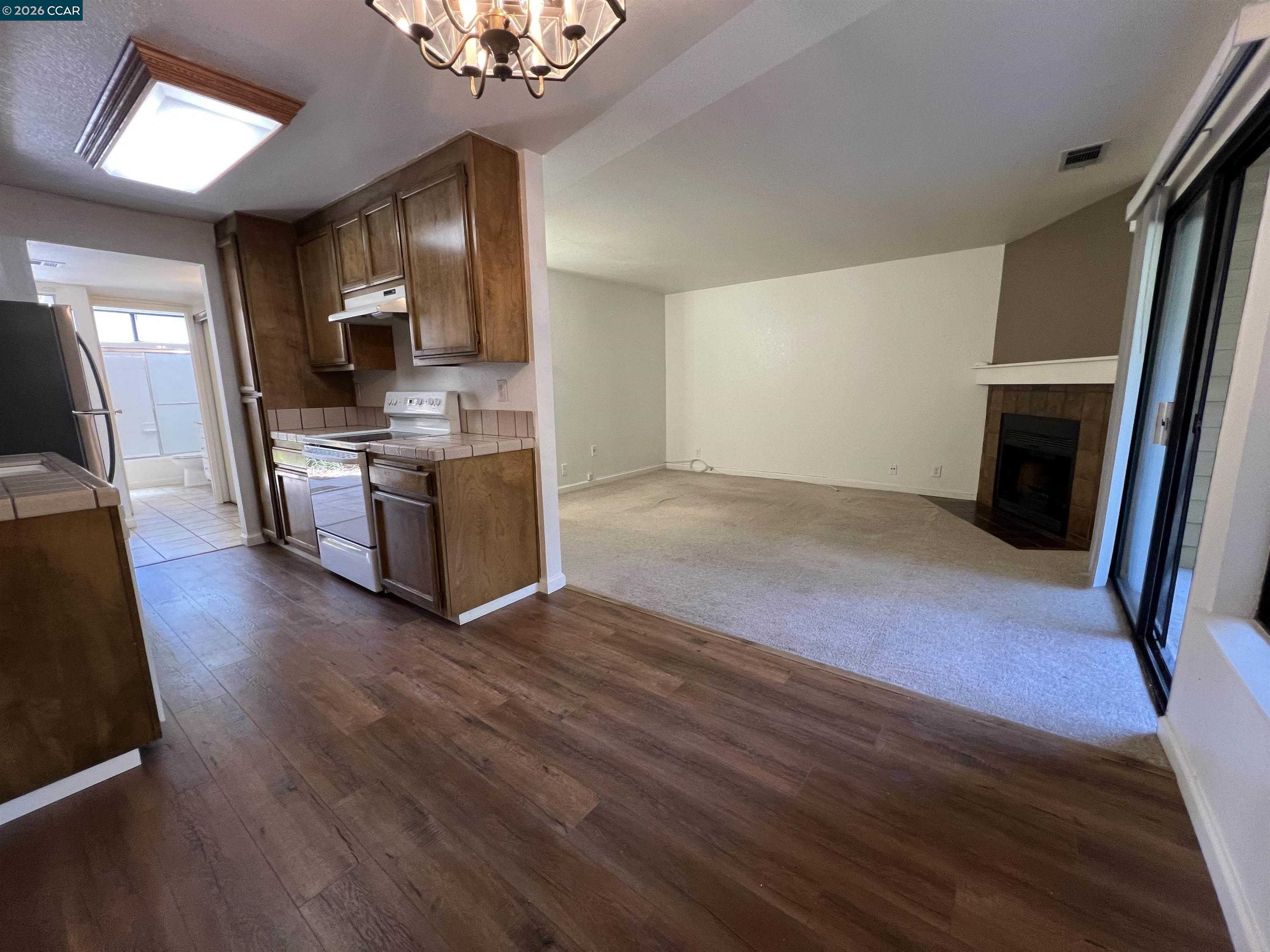 Photo #10: 41139402 Listing: Photo #10