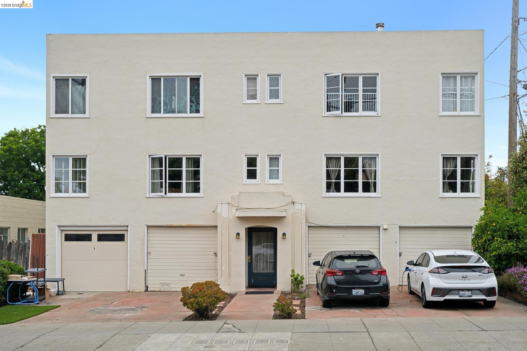 Photo #1: 41139406 Listing: Photo #1