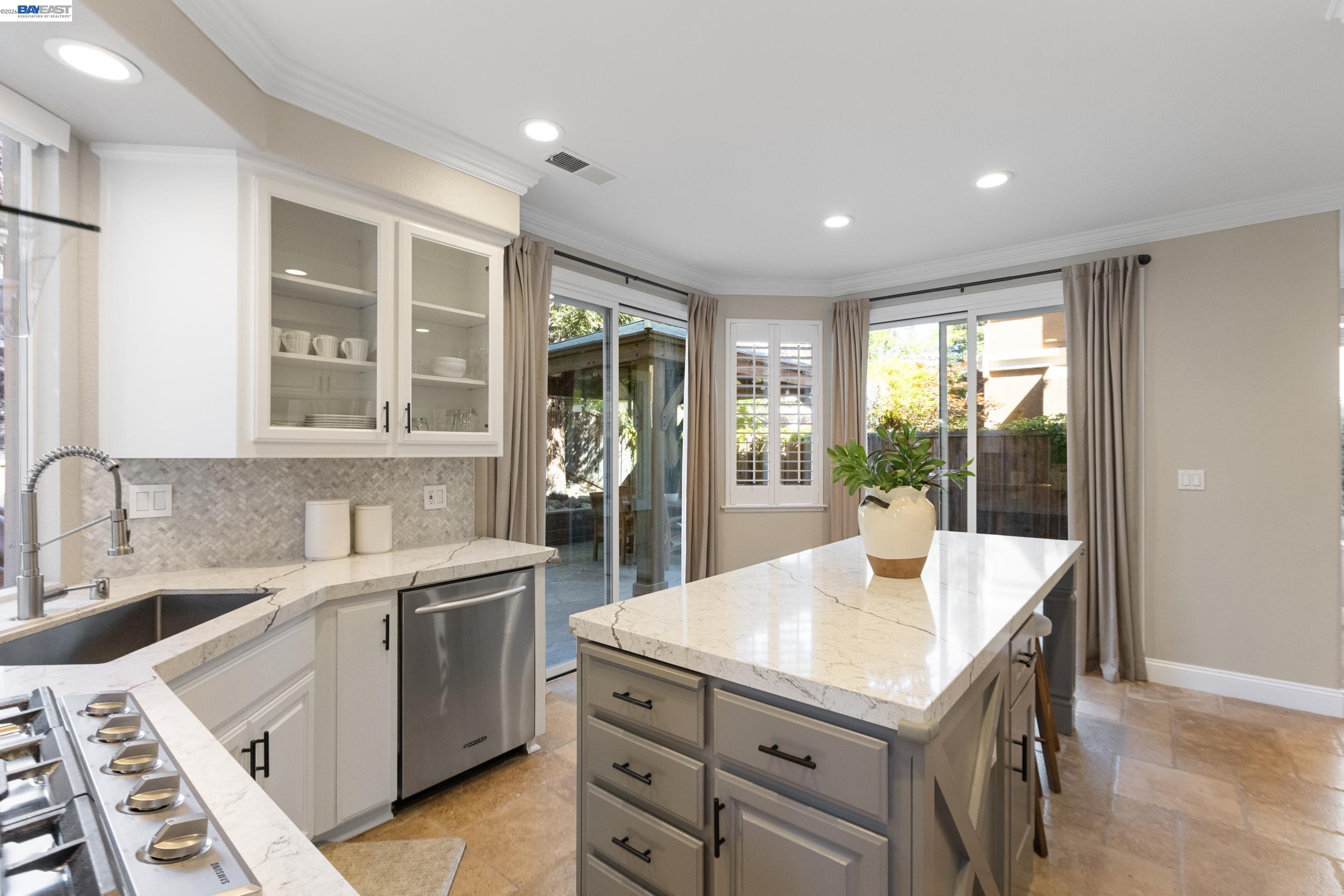 377 Squirrel Ridge Way, Danville CA 94506 — photo 14