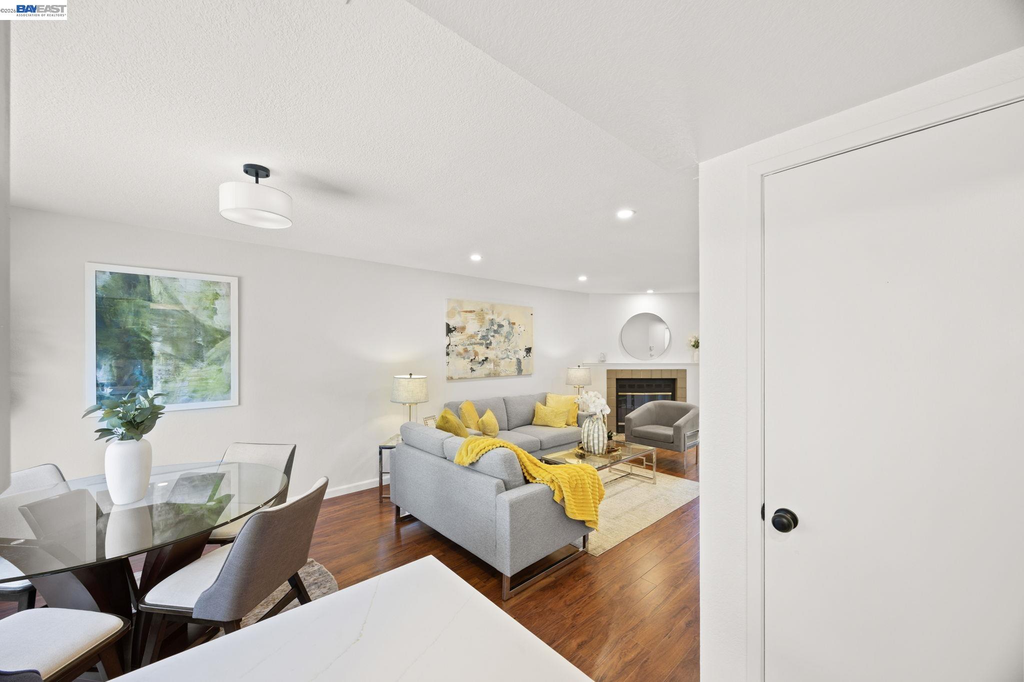 Photo #8: 41139448 Listing: Photo #8
