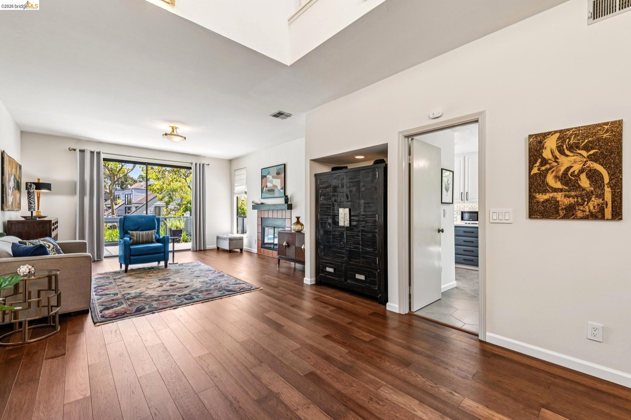 Photo #8: 41139452 Listing: Photo #8
