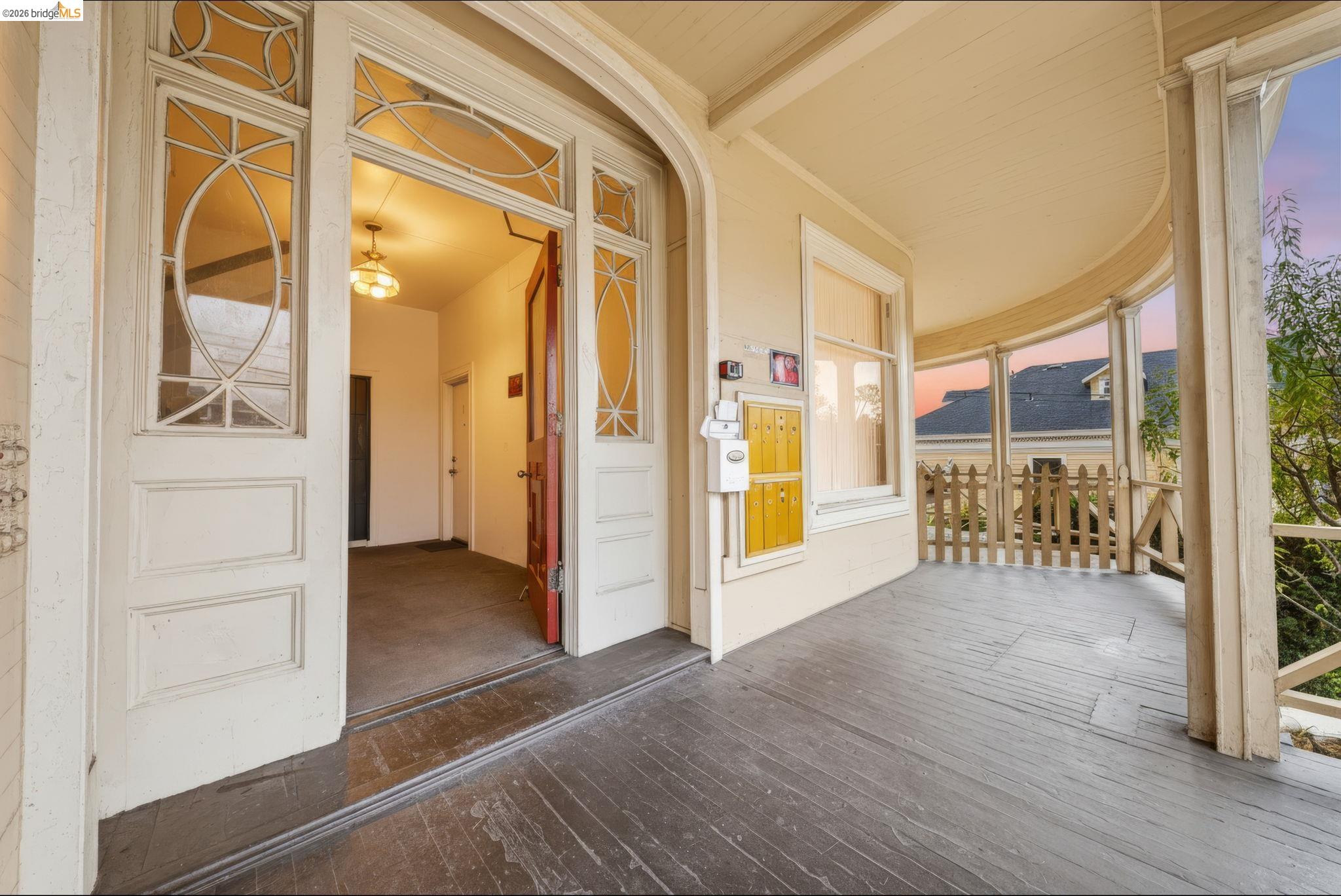 1746 10Th Ave, Oakland CA 94606 — photo 2