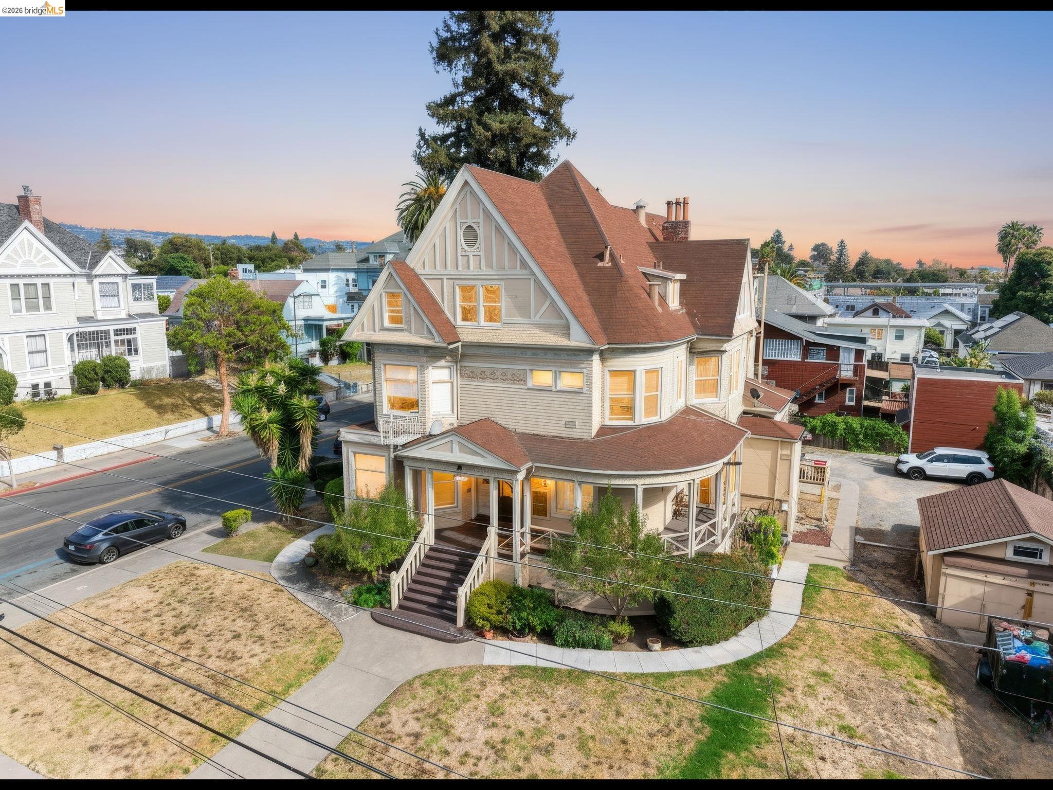 1746 10Th Ave, Oakland CA 94606 — photo 9