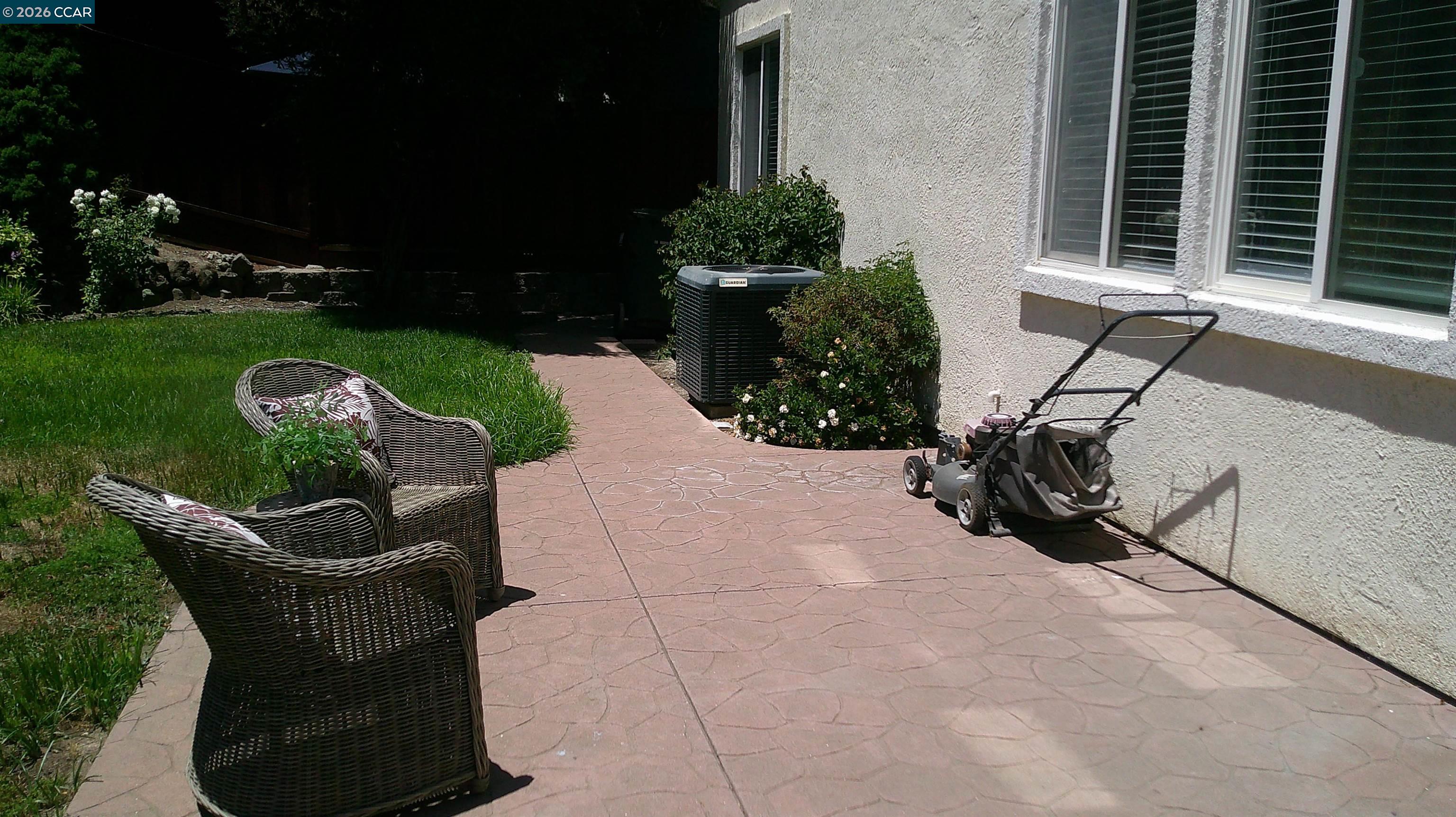 104 Johnson Ln, Martinez CA 94553 — photo 22