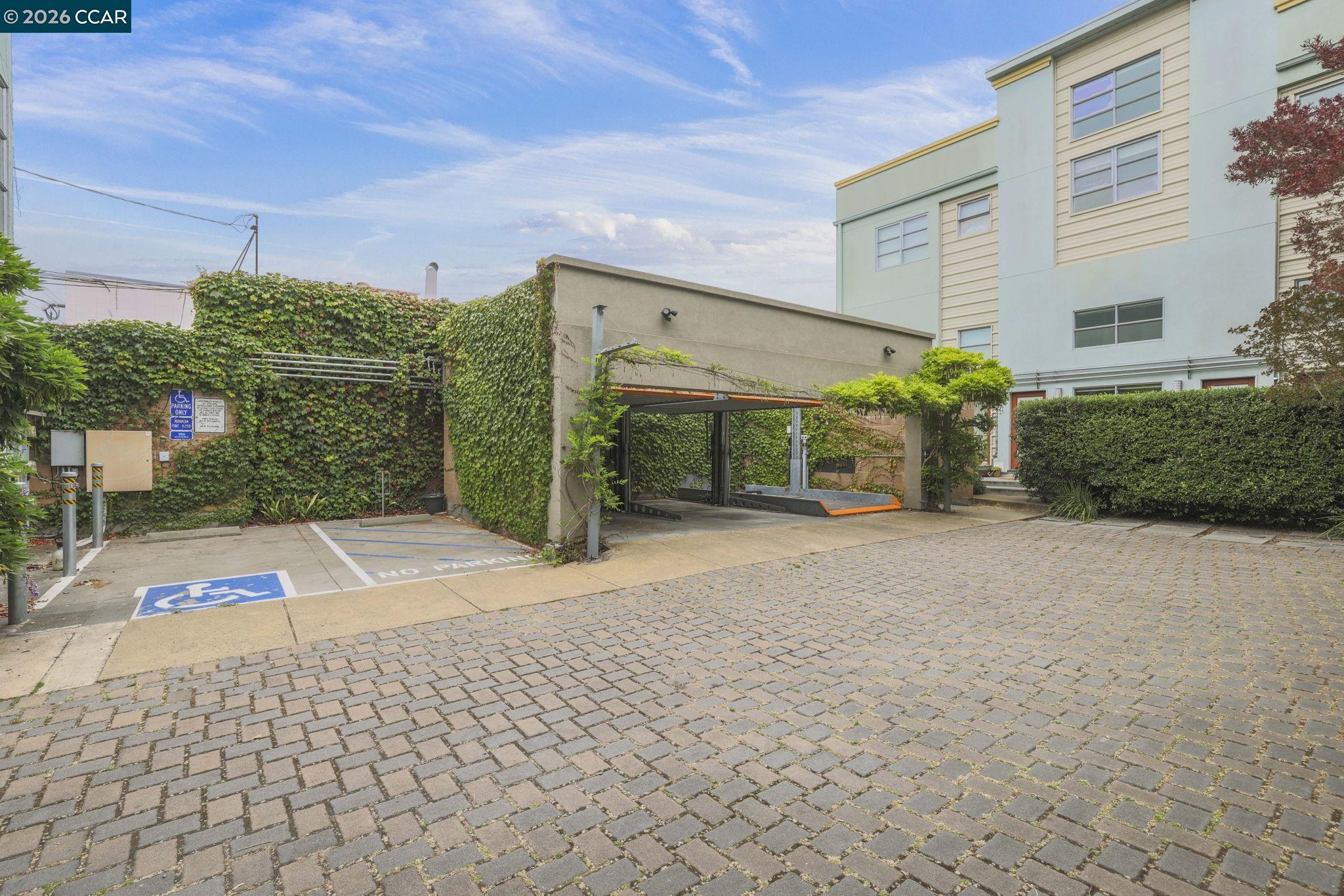 Photo #35: 41139466 Listing: Photo #35