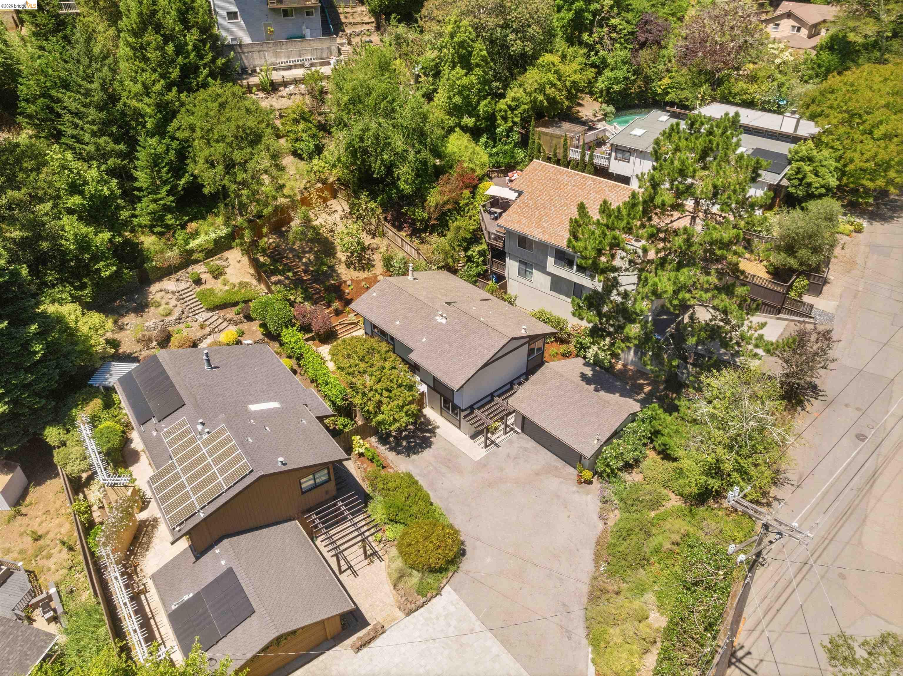 6763 Pinehaven Rd, Oakland CA 94611 — photo 46