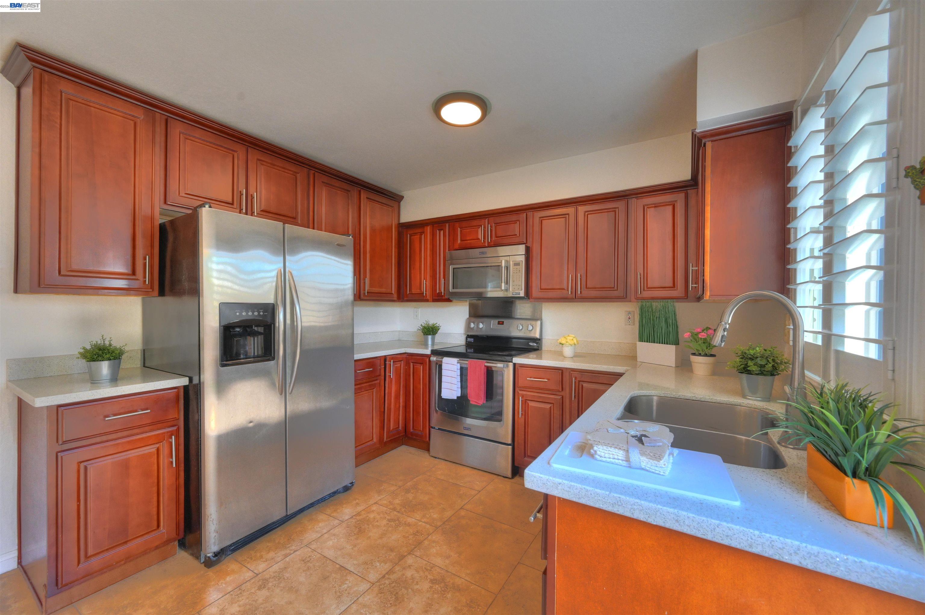 Photo #2: 41139479 Listing: Photo #2