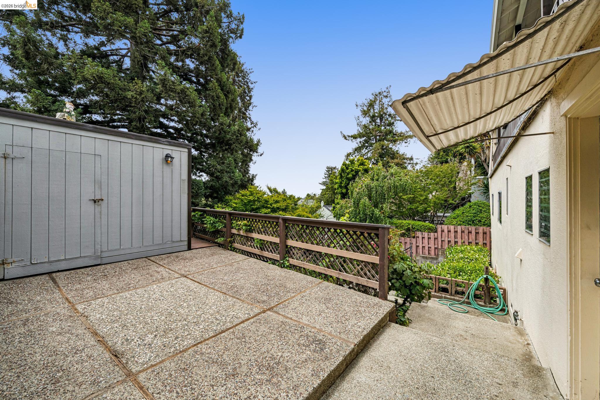 1120 Warfield Ave, Piedmont CA 94610 — photo 13