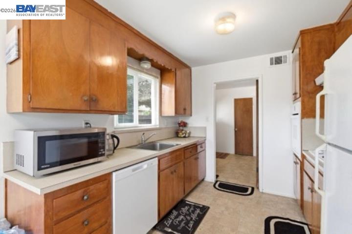 3836-3838 Dubac Way, Sacramento CA 95864 — photo 5