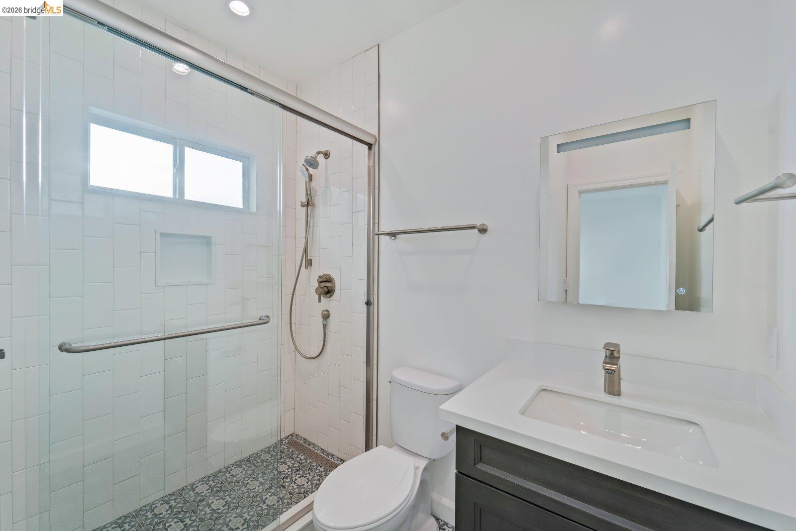 384 Euclid Ave, Oakland CA 94610 — photo 12