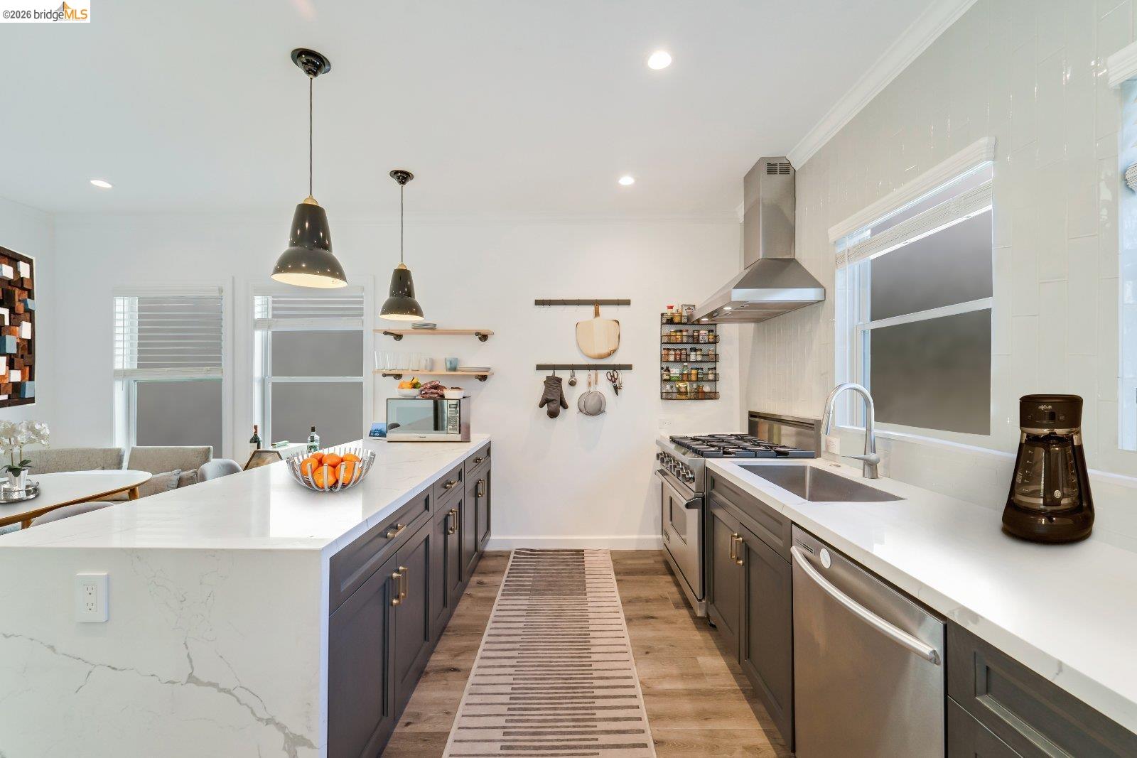 384 Euclid Ave, Oakland CA 94610 — photo 8