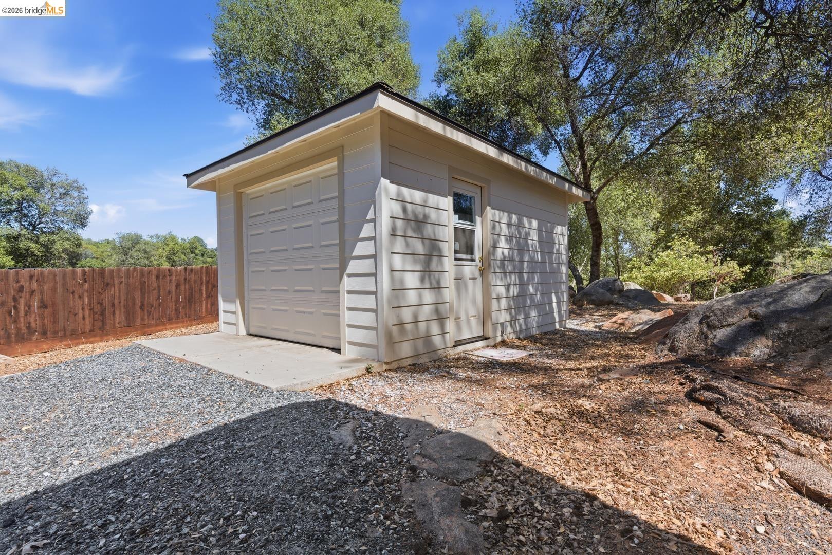 15620 Curtis CIR, Sonora CA 95370 — photo 12