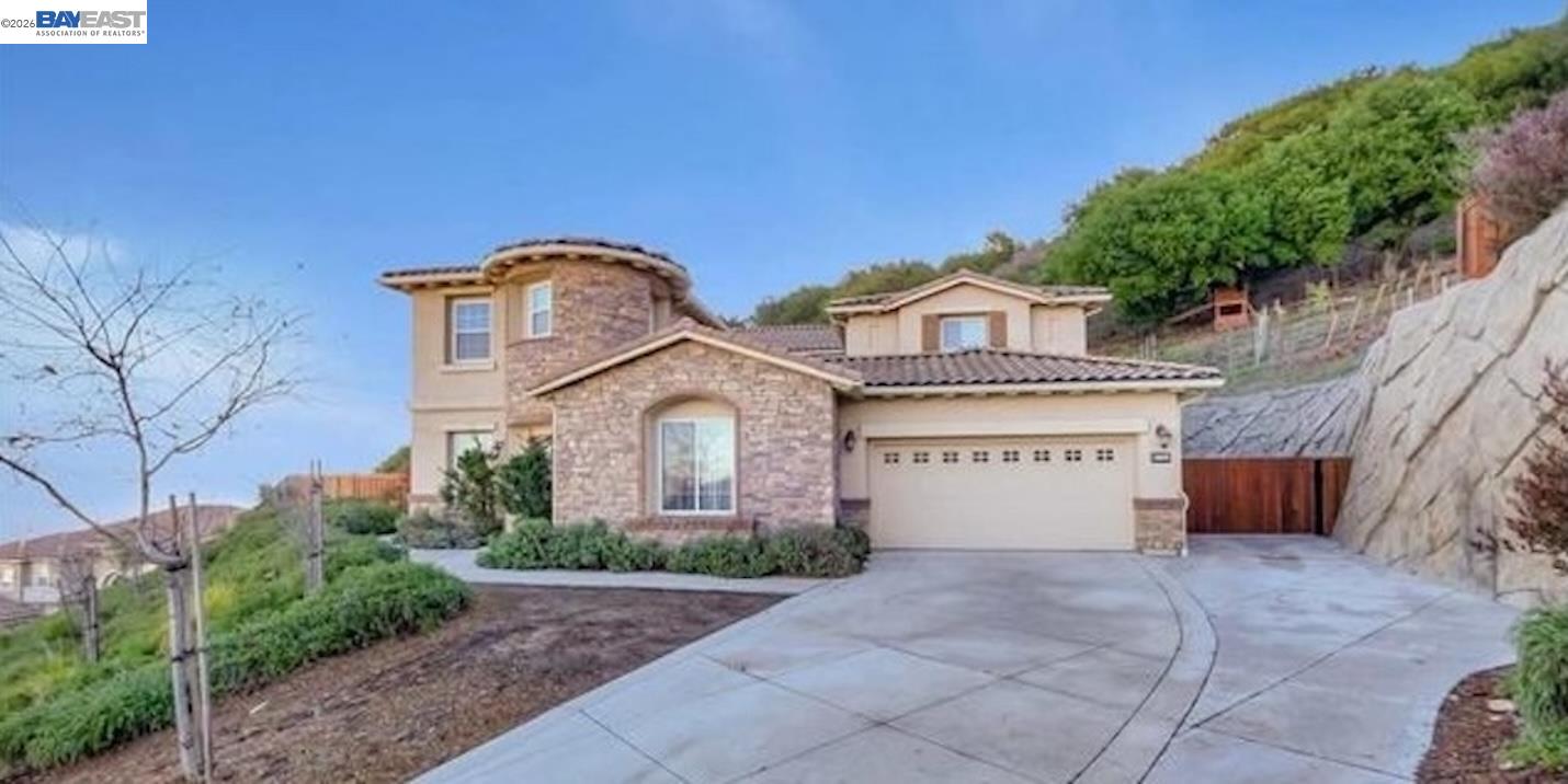 1111 Hawkshead Cir